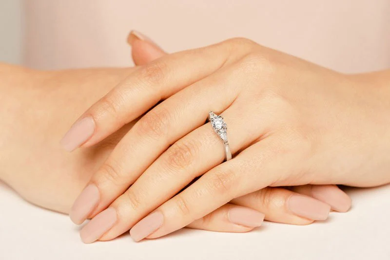 Fancy Triple Stone Diamond Diamond Ring with 1.42 ct. (1.00 ct. center diamond) - Image 5