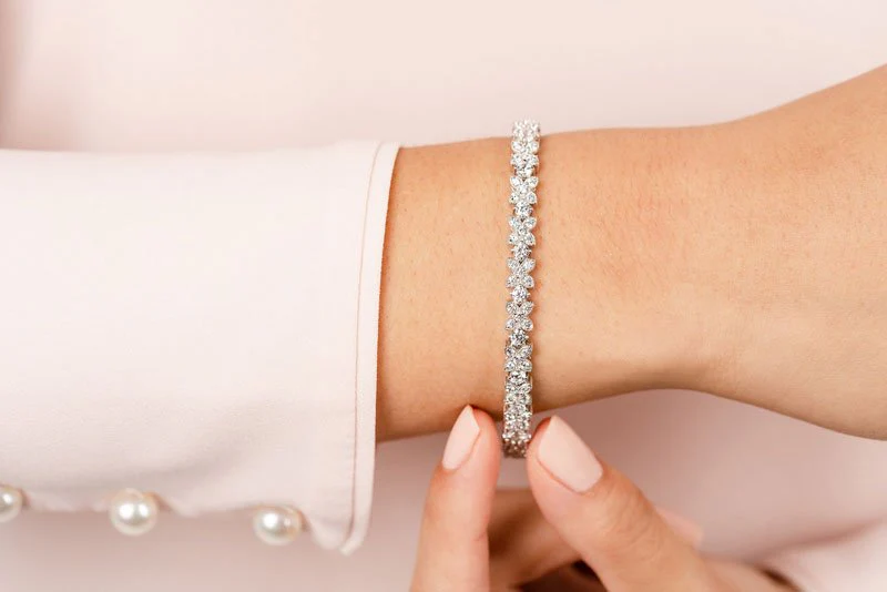 Flower Diamond Bracelet with 4.16 ct.(finished) 1.6mm, 1.7mm, 3mm - Image 4