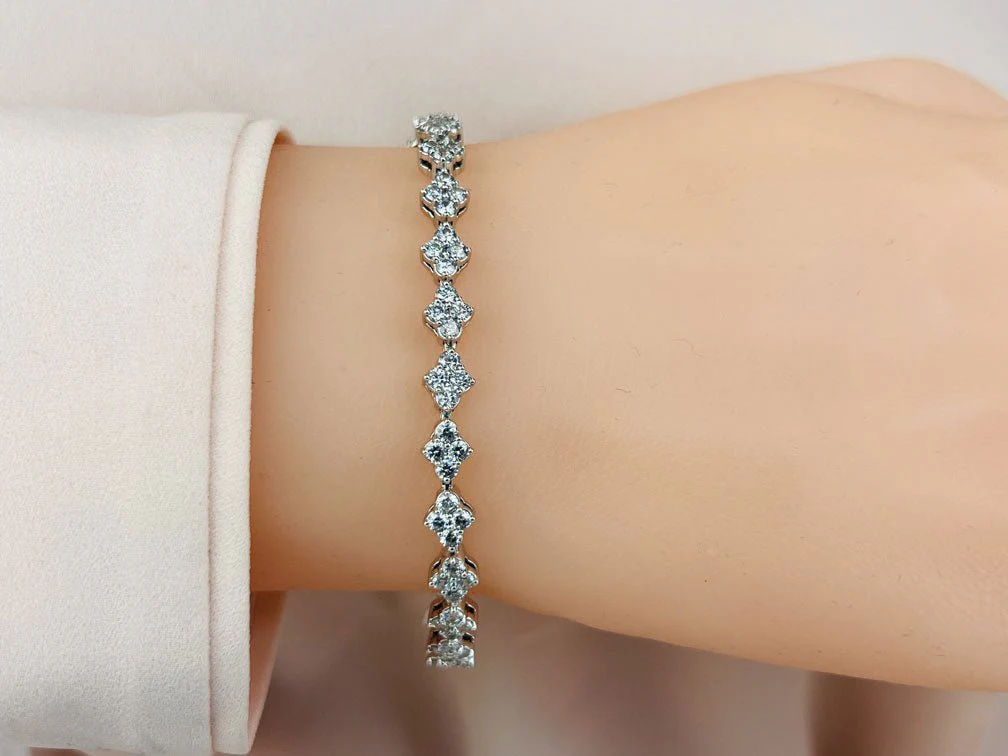 Four Clover Diamond Tennis Lab-Grown Diamond Bracelet with 2.73 ct.(finished) 1.75mm - Image 3
