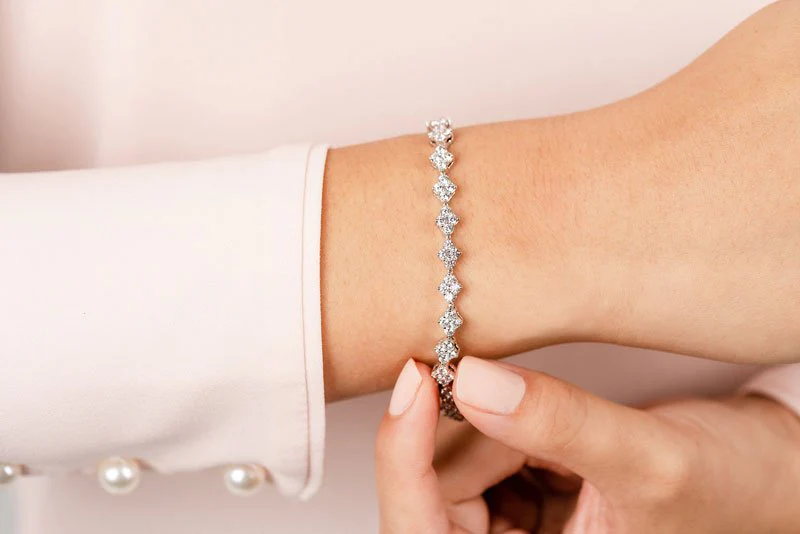 Four Clover Diamond Tennis Lab-Grown Diamond Bracelet with 2.73 ct.(finished) 1.75mm - Image 4