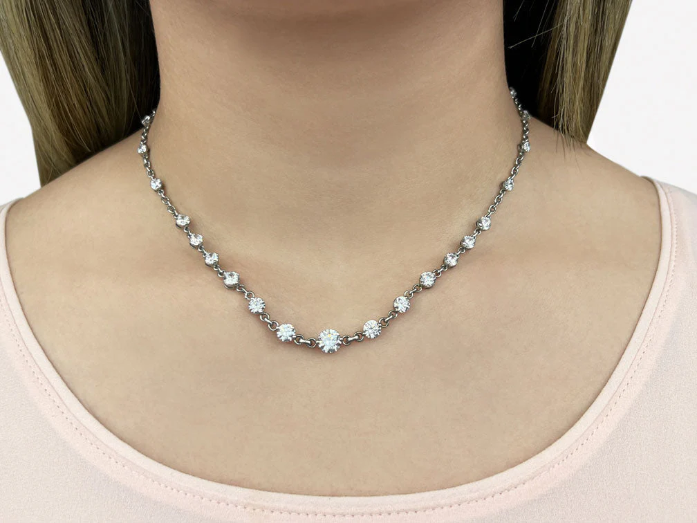 Graduated Diamond And Chain Link Lab-Grown Diamond Necklace with 4.05 ct.(finished) 3.5mm, 4mm, 4.5mm - Image 3