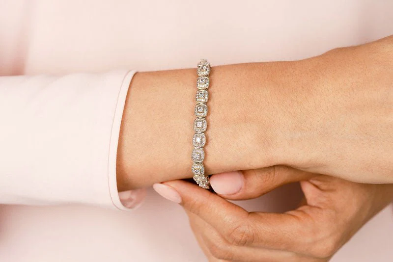 Grand Princess Cut Lab-Grown Diamond Bracelet with 7.60 ct.(finished) 1.1mm, 4.3mm - Image 3