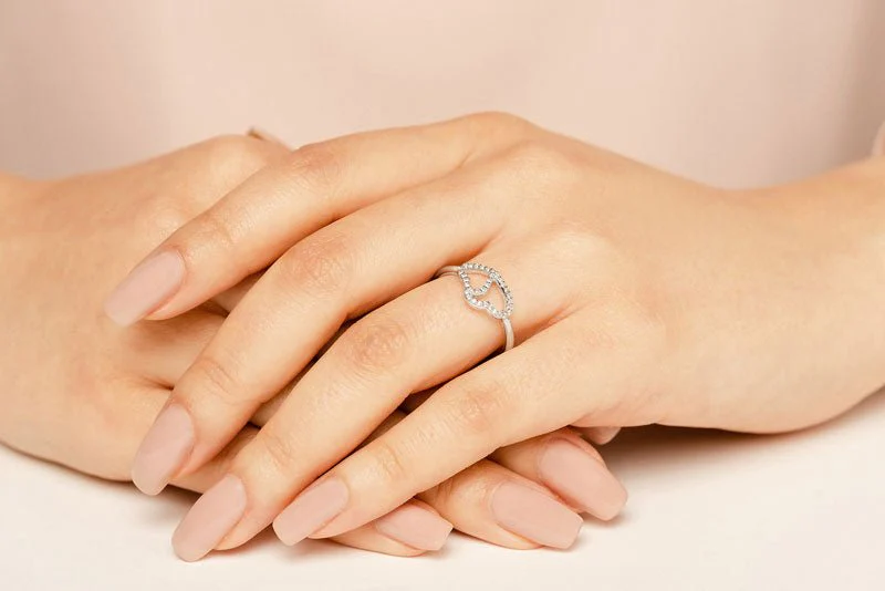 Loving Hearts Diamond Ring with 0.17 ct.(finished) 1mm - Image 5