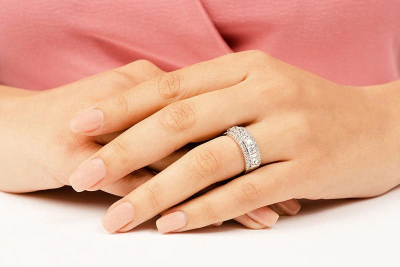 Luxurious Princess Cut Diamond Frame Ring Lab-Grown Diamond  with 2.65 ct.(finished) 1.5mm, 3.5mm - Image 3