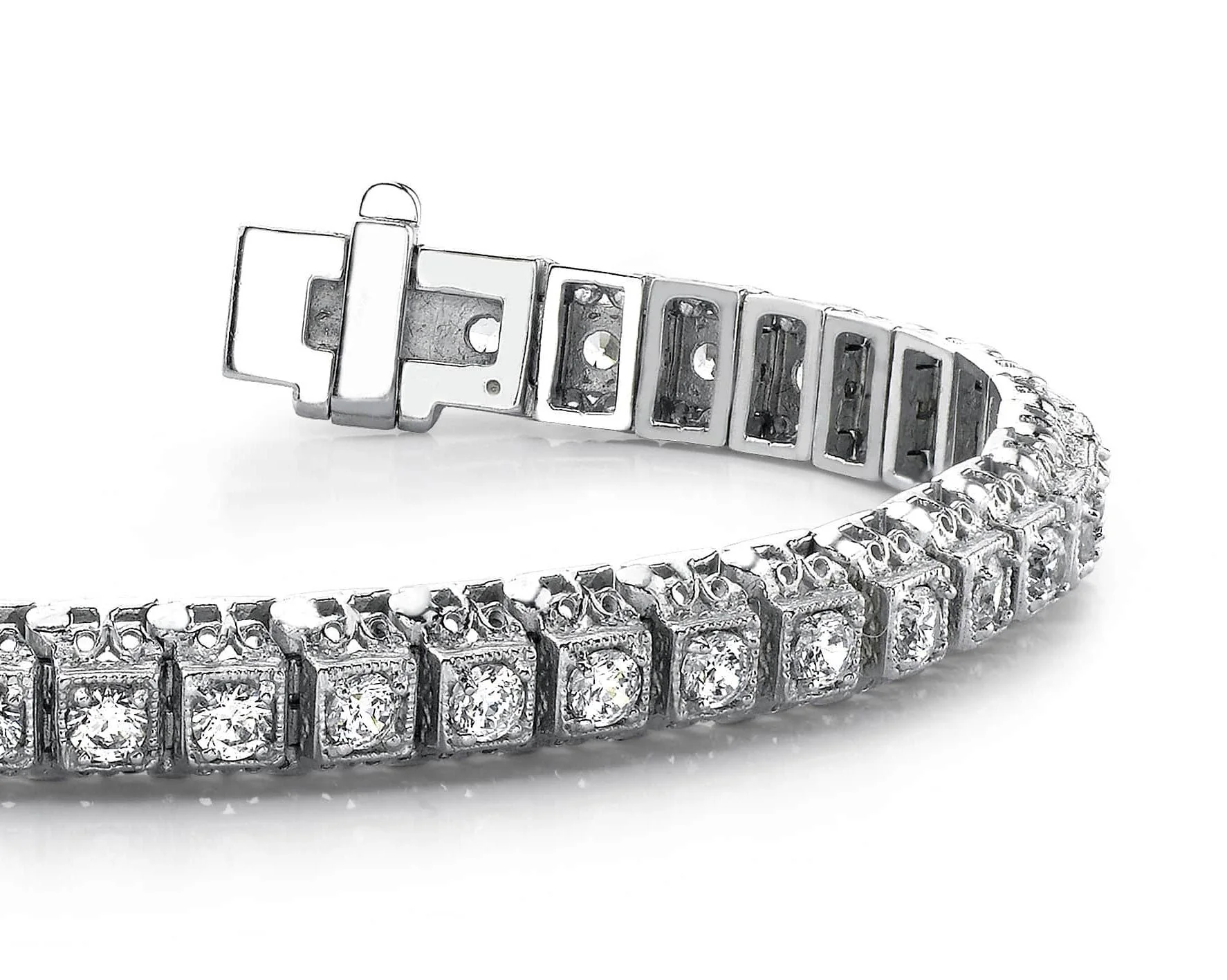 Milgrain Square Link Diamond Bracelet with 2.82 ct.(finished) 2.5mm