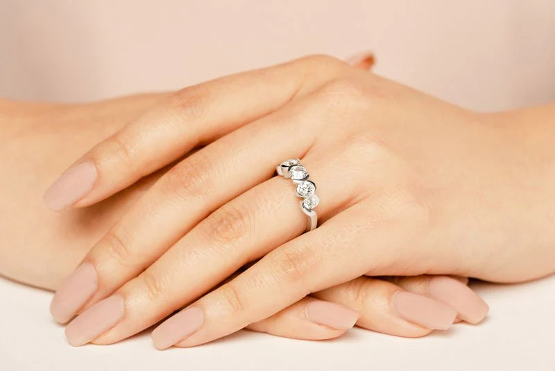 Modern Charm Diamond Ring with 1.42 ct.(finished) 3.4mm, 4.2mm, 5.2mm - Image 5