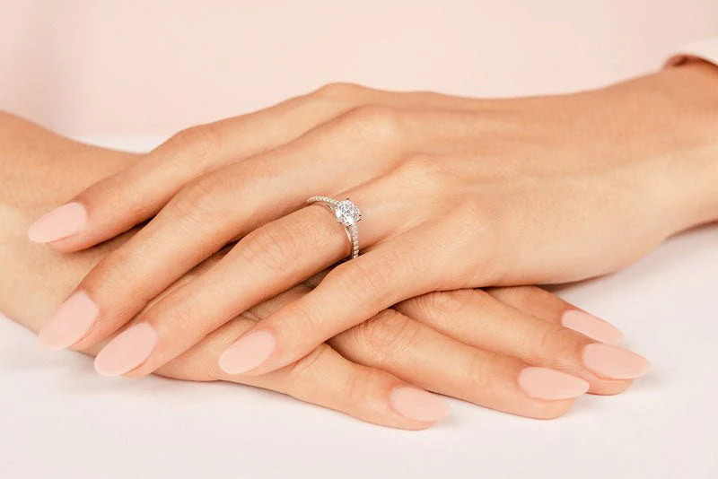 Modern Round Lab-Grown Diamond Engagement Ring with 2.18 ct. (2.00 ct. center diamond) - Image 5