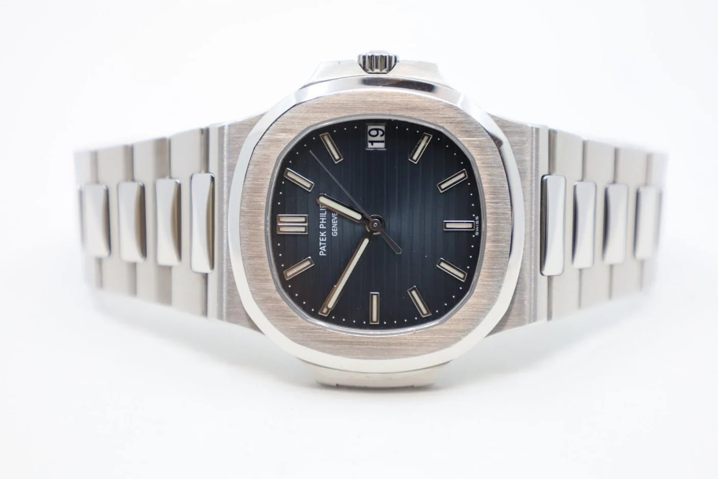 Patek Philippe 40mm Nautilus Watch Blue Dial 5711/1A - Image 3