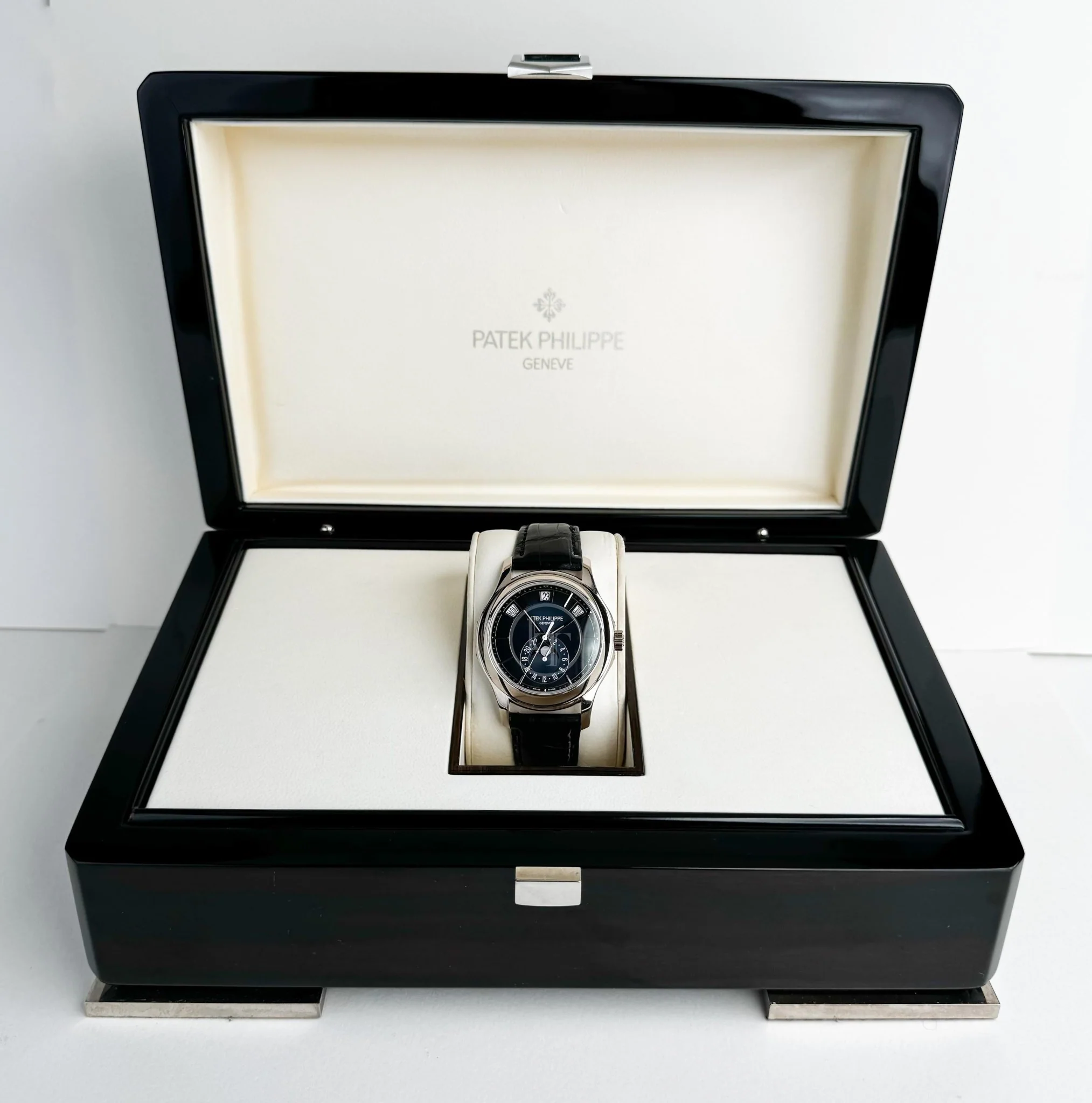 Patek Philippe Complications Annual Calendar Moon Phases - White Gold - Blue Sunburst Dial - 5205G-013 - Image 4
