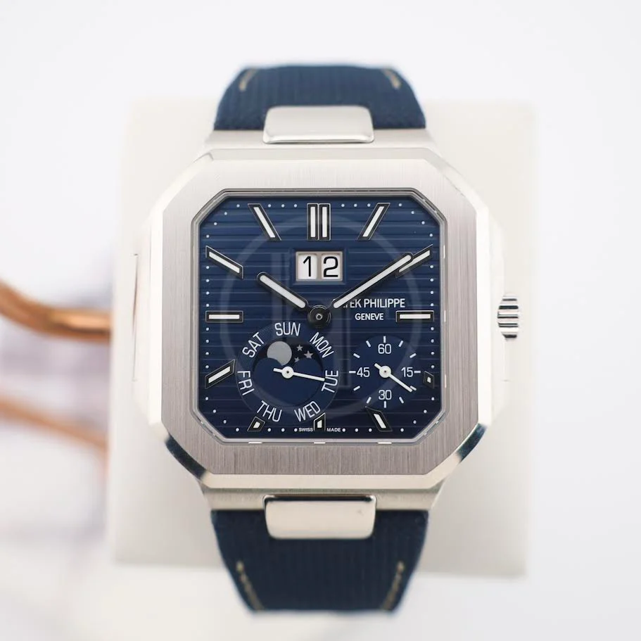 Patek Philippe Cubitus Grand Date Day & Moon Phases Platinum 45mm Blue Dial 5822P-001 - Image 2