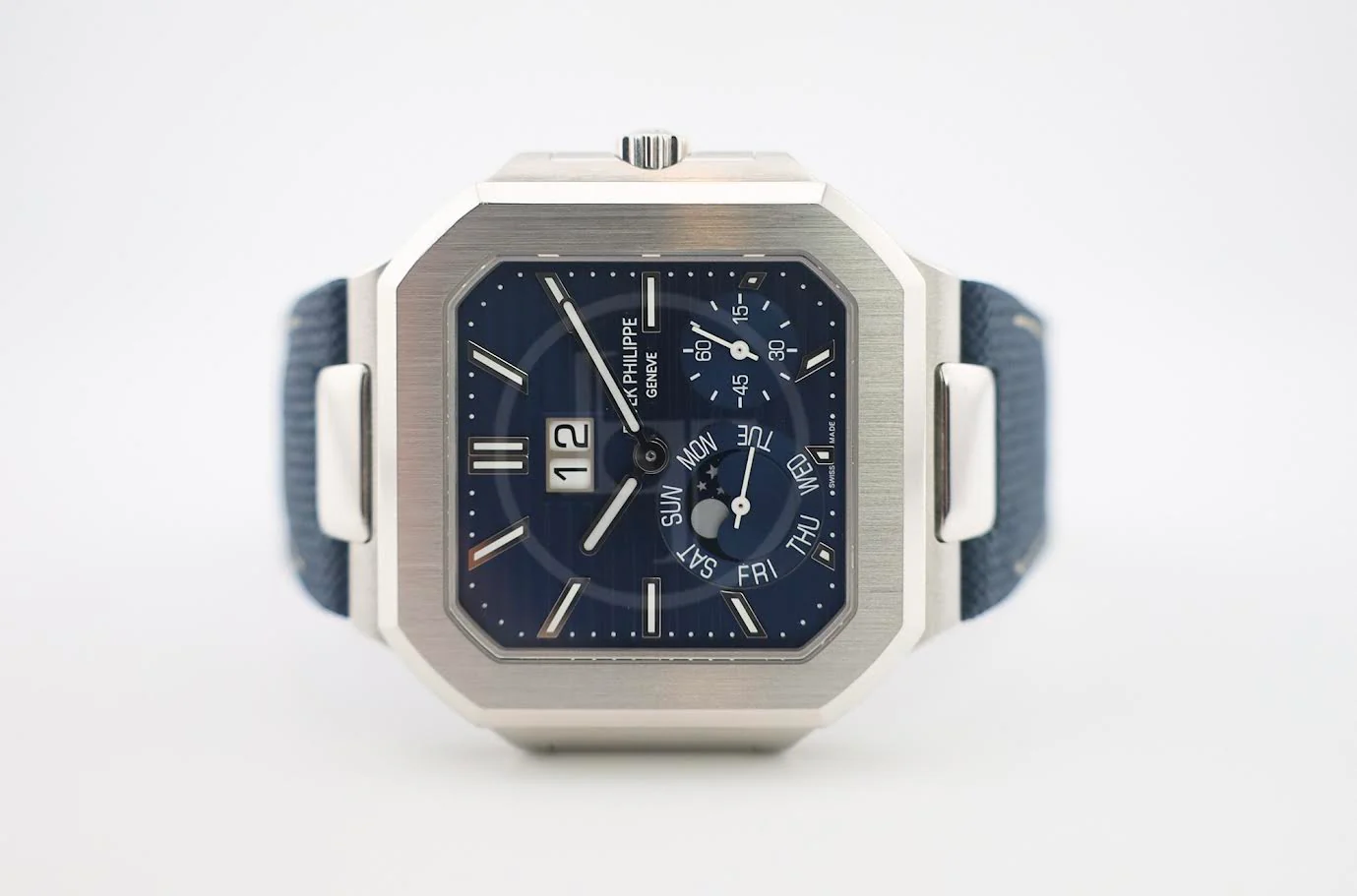 Patek Philippe Cubitus Grand Date Day & Moon Phases Platinum 45mm Blue Dial 5822P-001 - Image 3