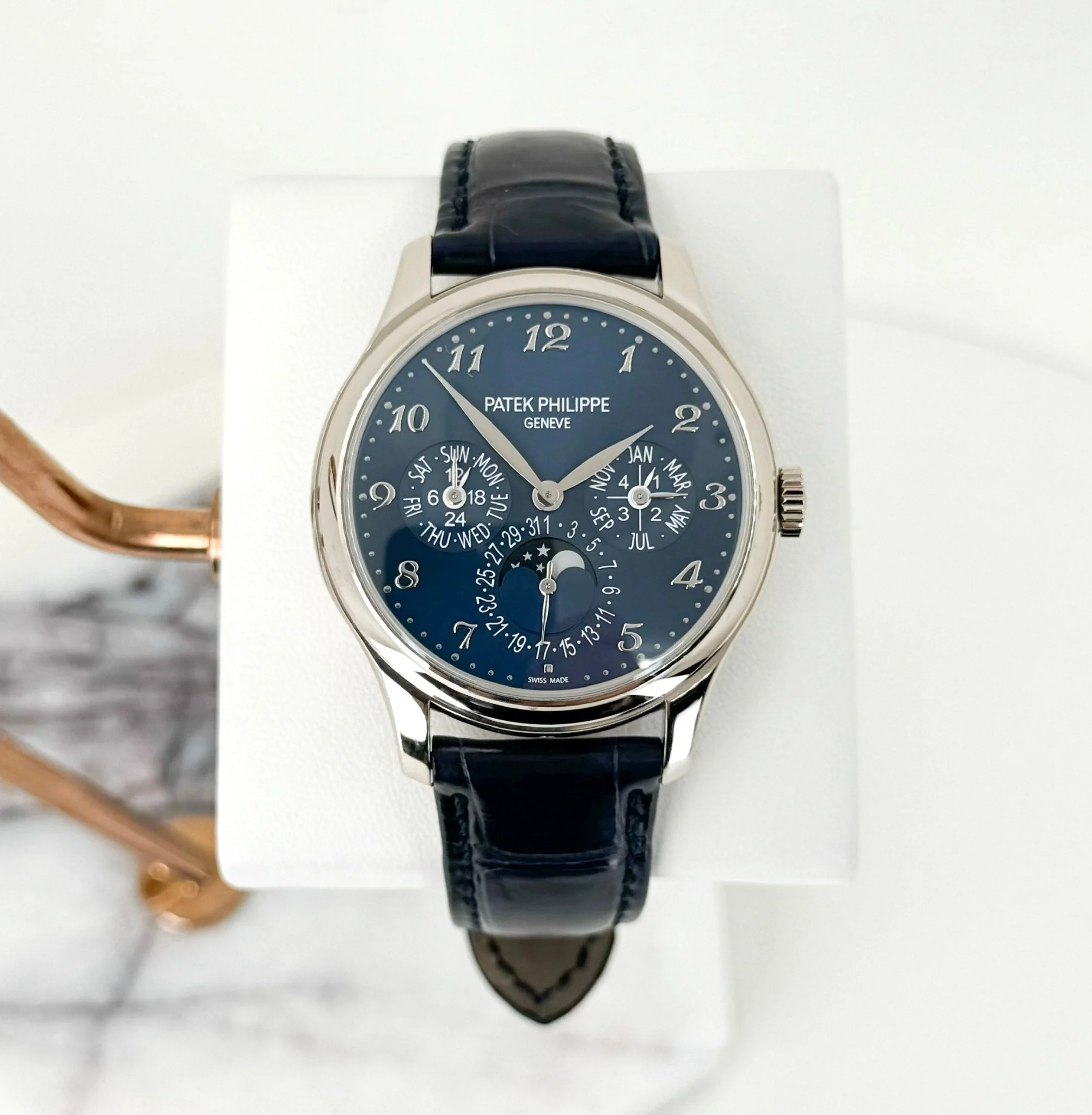 Patek Philippe Men Grand Complications Perpetual Calender Moonphase Watch - 5327G-001 - Image 2