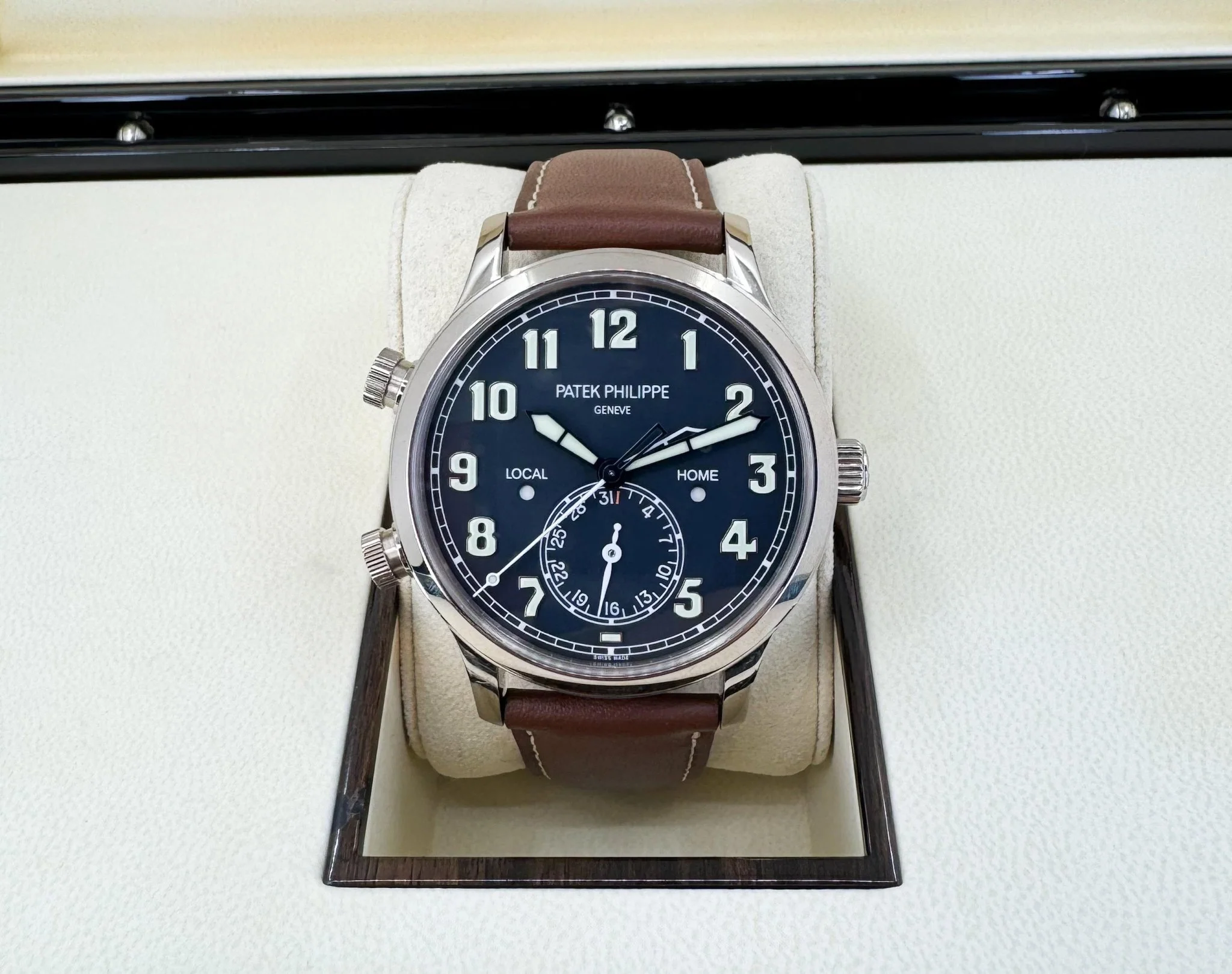 Patek Philippe Men Grand Complications Watch - 5524G-001 - Image 3
