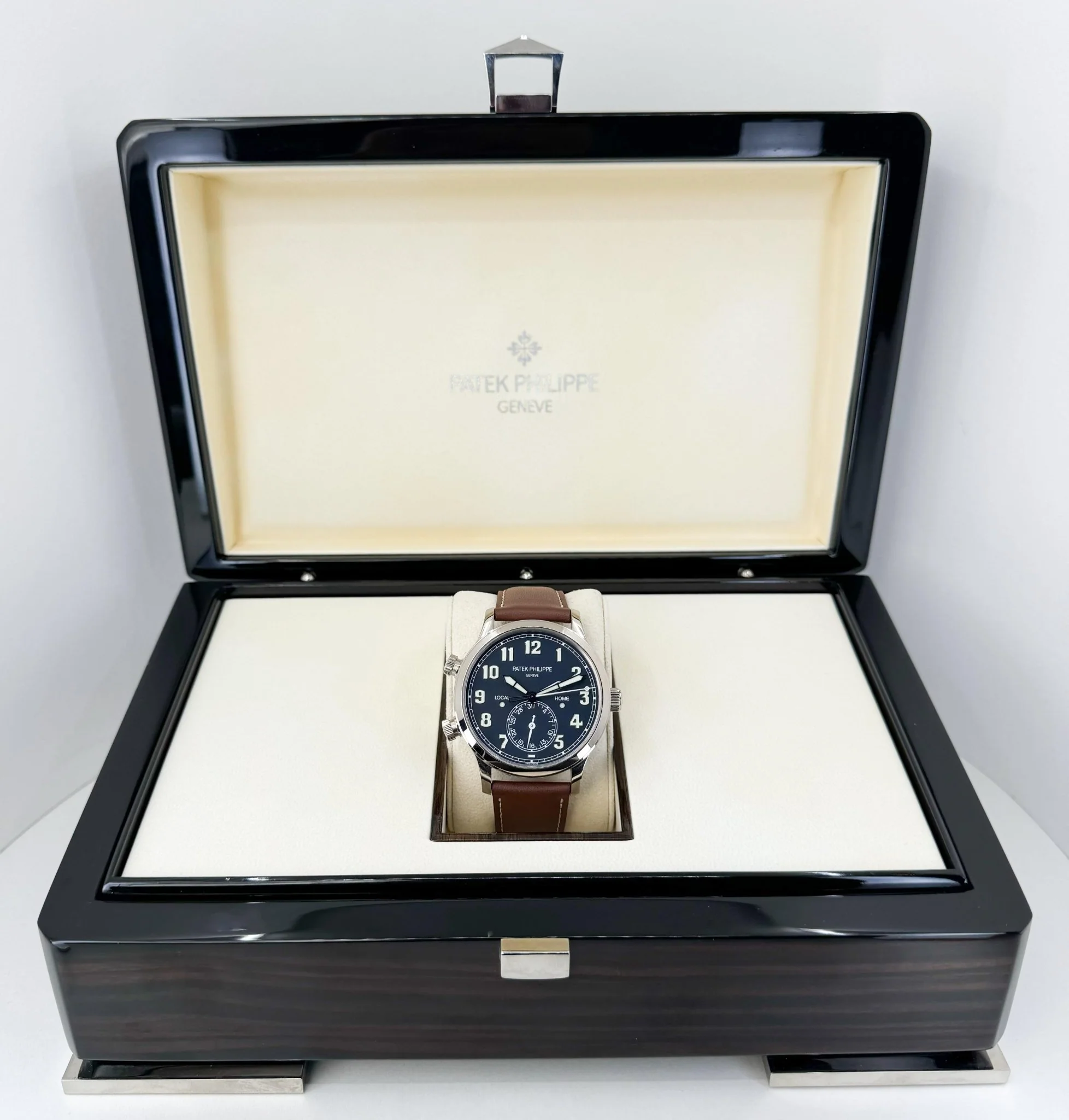 Patek Philippe Men Grand Complications Watch - 5524G-001 - Image 4