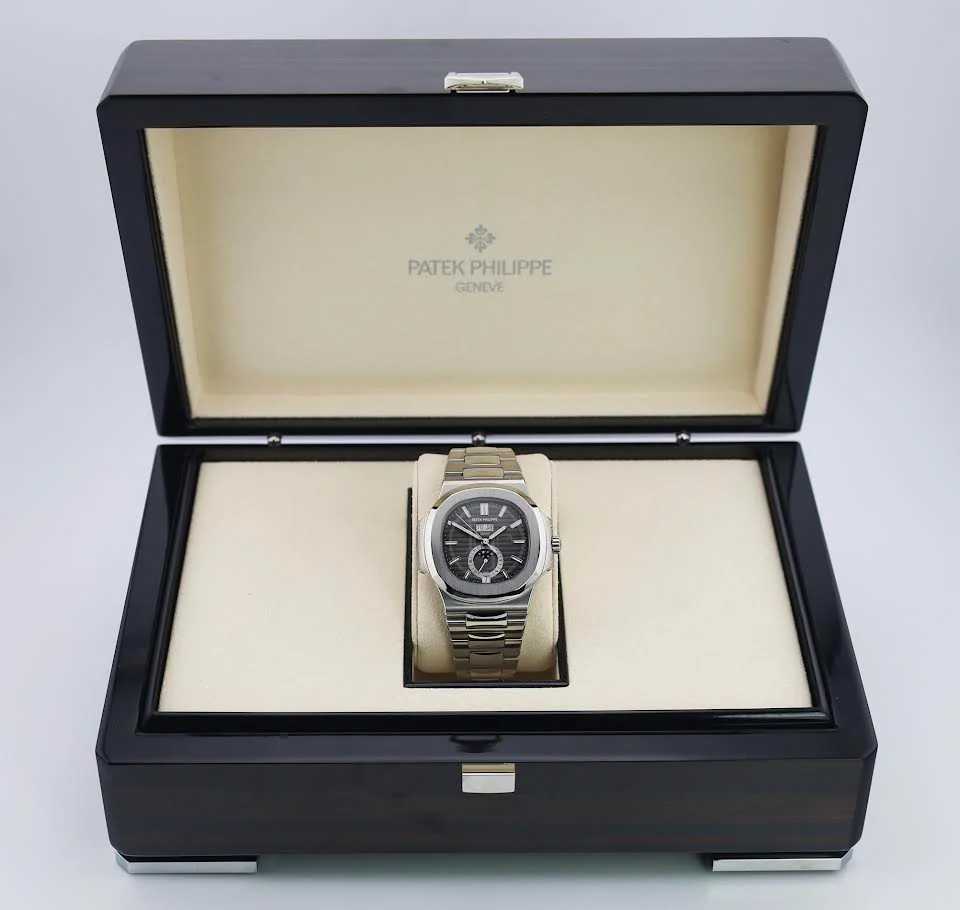 Patek Philippe Nautilus Annual Calendar Moon Phases Stainless Steel Grey Dial | 5726/1A-001 - Image 4