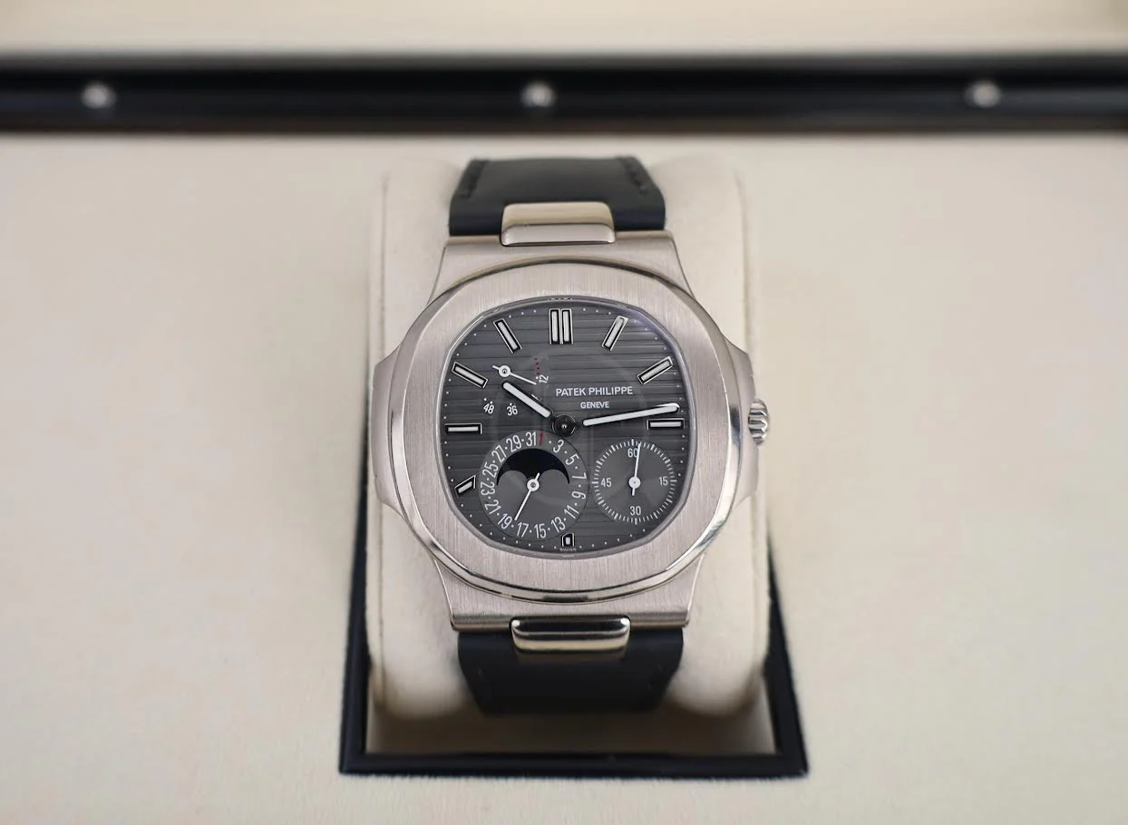 Patek Philippe Nautilus Moon Phases White Gold Slate Gray Dial | 5712G-001 - Image 3