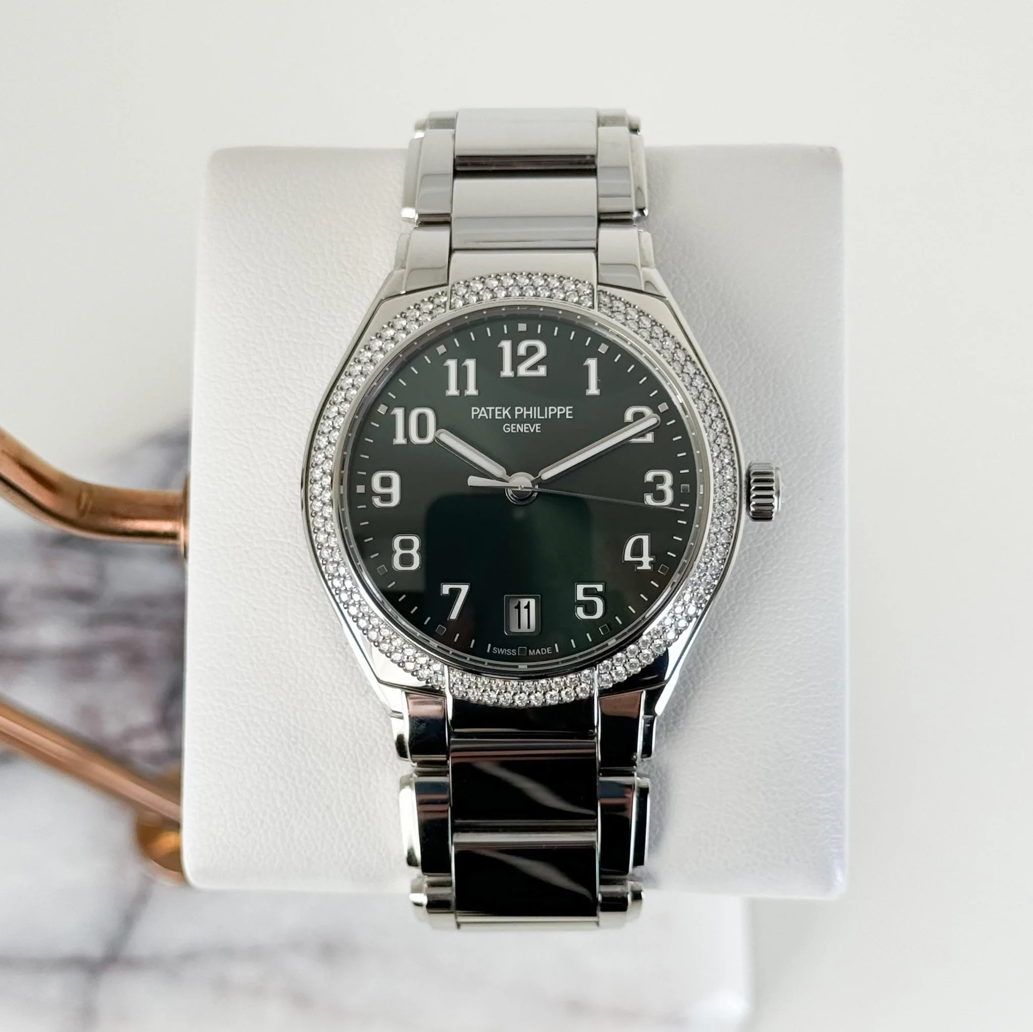 Patek Philippe Twenty~4 Automatic Round Olive Green Sunburst Dial Ladies Watch - 7300/1200A-011 - Image 2