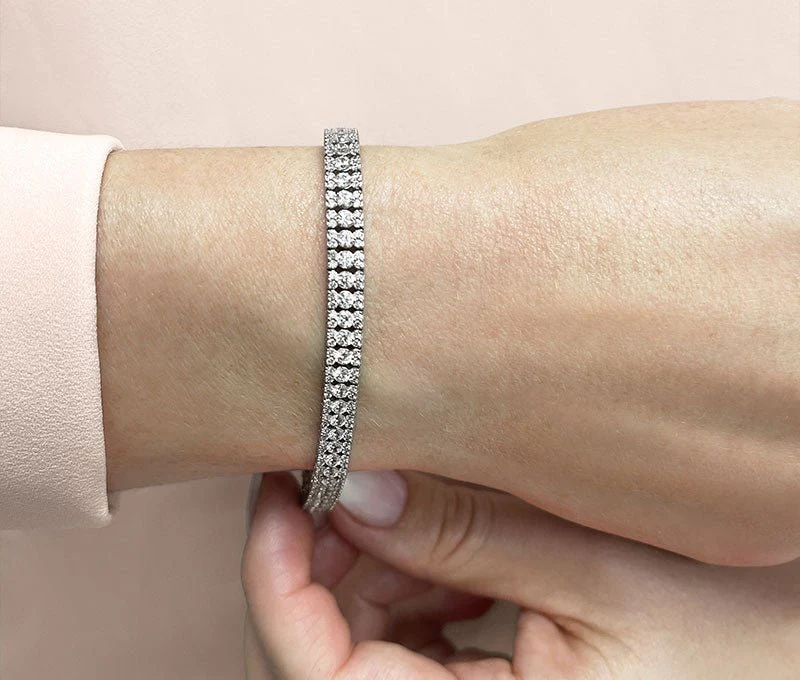 Radiant Diamond Tennis Diamond Bracelet with 5.80 ct.(finished) 1.2mm, 2.5mm - Image 3