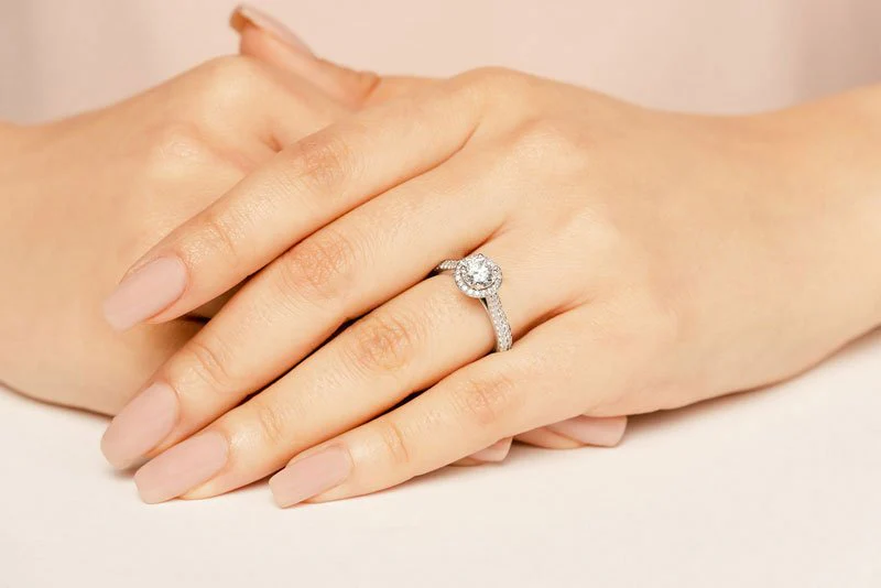 Radiant Round Lab-Grown Diamond Engagement Ring with 1.32 ct. (0.75 ct. center diamond) - Image 3