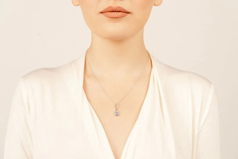 Ravishing Emerald Cut Lab-Grown Diamond Pendant with 1.17 ct. (1.00 ct. center diamond) - Image 4