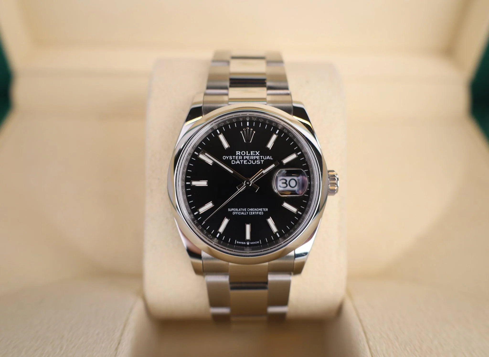 Rolex Datejust 36 Stainless Steel Black Index Dial & Smooth Domed Bezel Oyster Bracelet 126200 - Image 3
