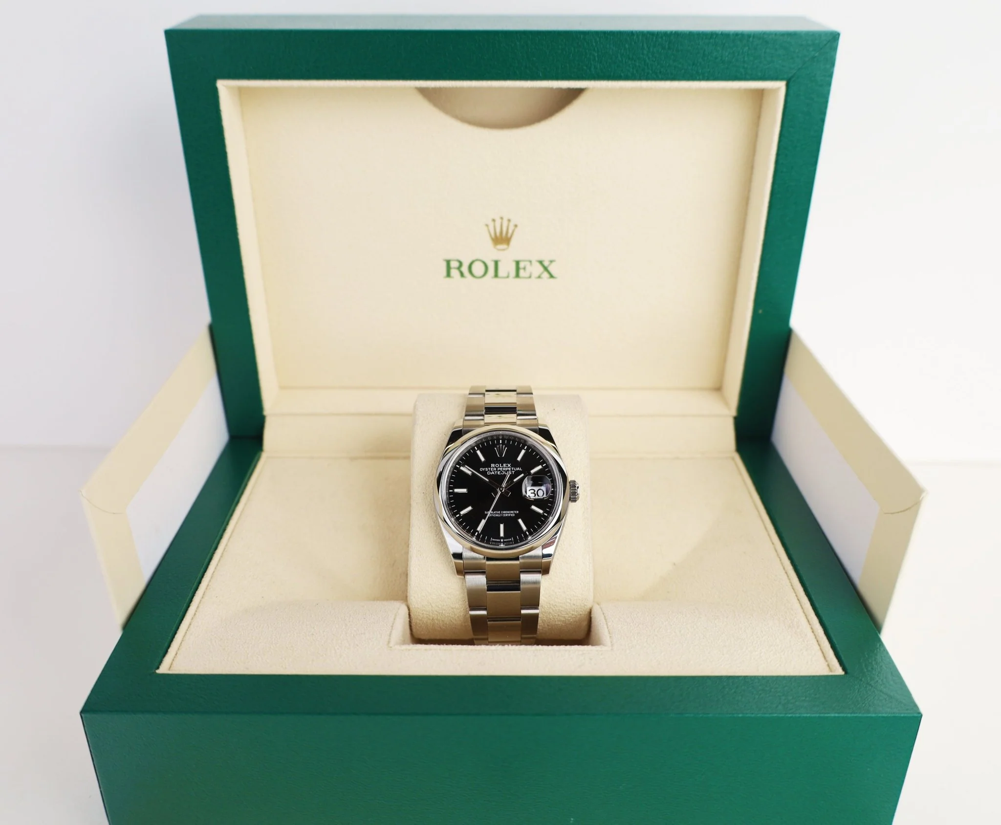 Rolex Datejust 36 Stainless Steel Black Index Dial & Smooth Domed Bezel Oyster Bracelet 126200 - Image 4
