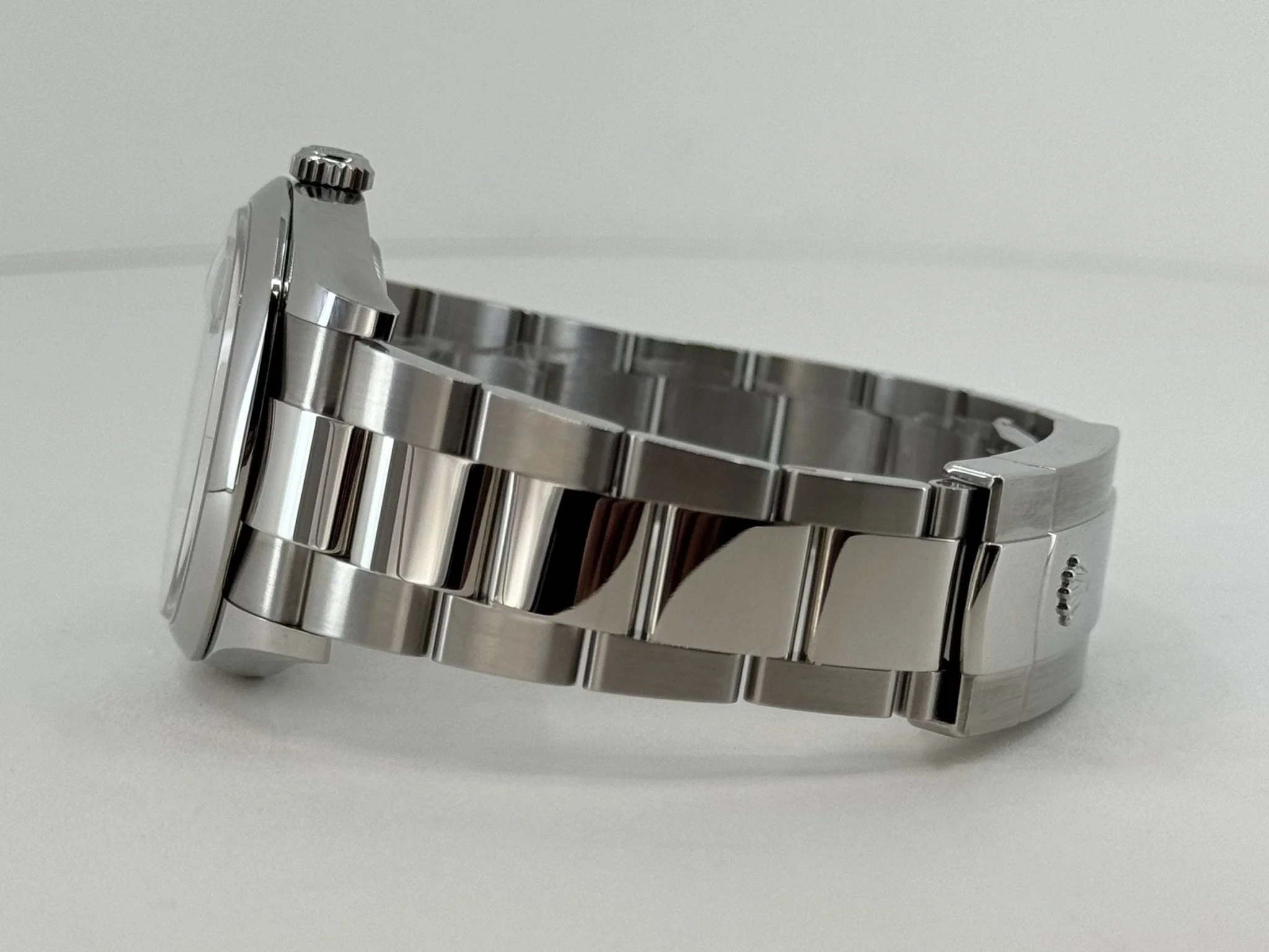Rolex Datejust 36 Stainless Steel White Roman Dial & Smooth Domed Bezel Oyster Bracelet 126200 - Image 7