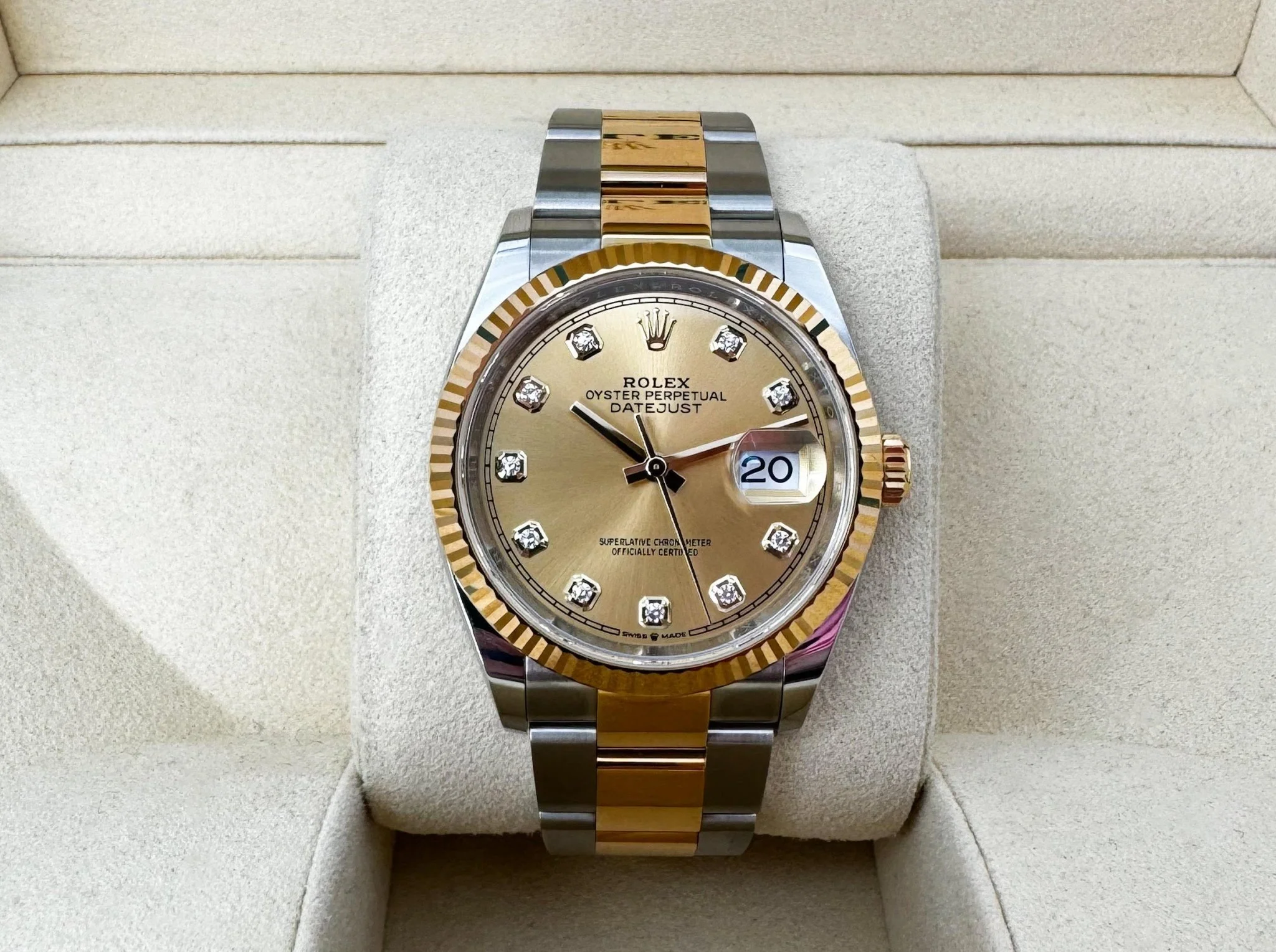 Rolex Datejust 36 Yellow Gold/Steel Champagne Diamond Dial & Fluted Bezel Oyster Bracelet 126233 - Image 3
