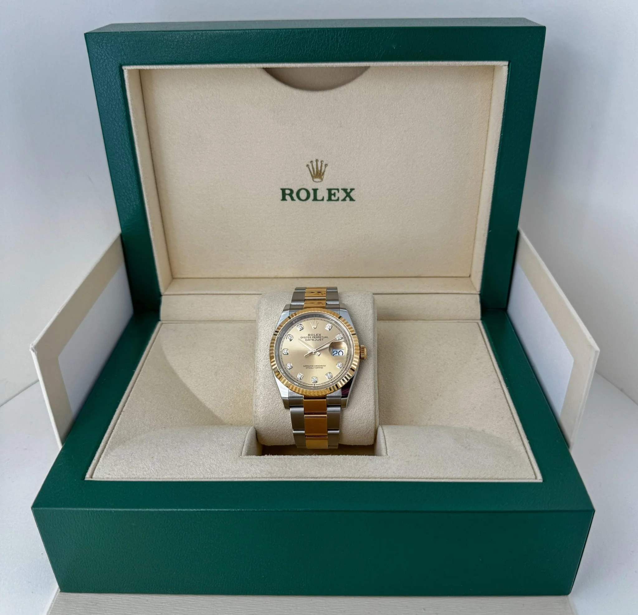 Rolex Datejust 36 Yellow Gold/Steel Champagne Diamond Dial & Fluted Bezel Oyster Bracelet 126233 - Image 4