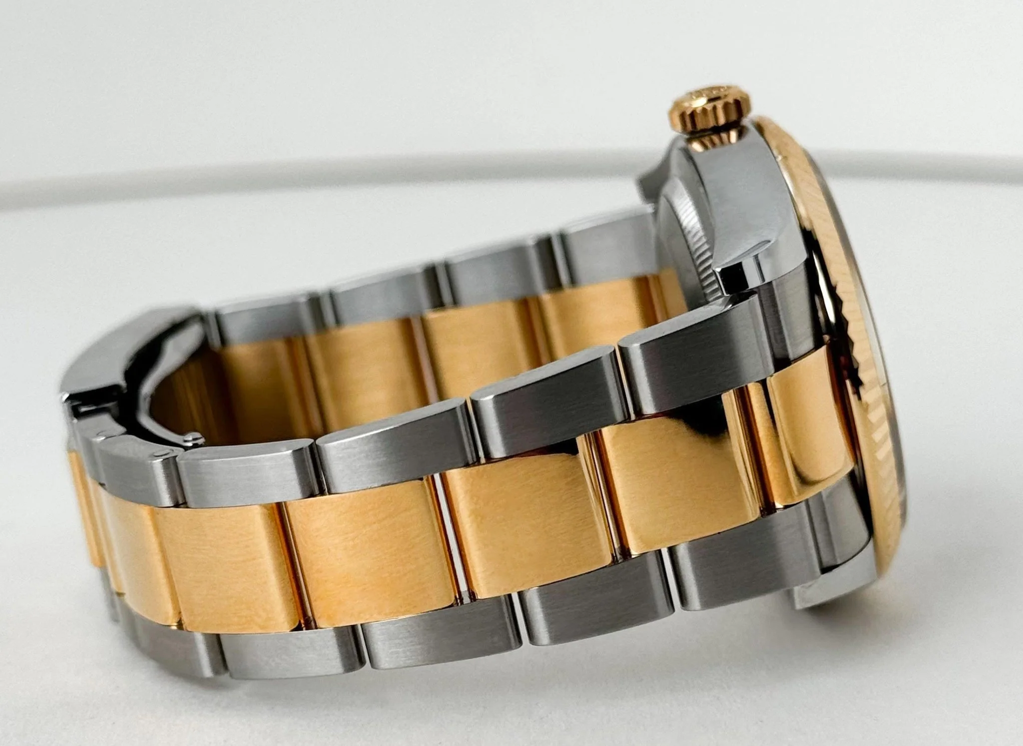 Rolex Datejust 36 Yellow Gold/Steel Champagne Diamond Dial & Fluted Bezel Oyster Bracelet 126233 - Image 6