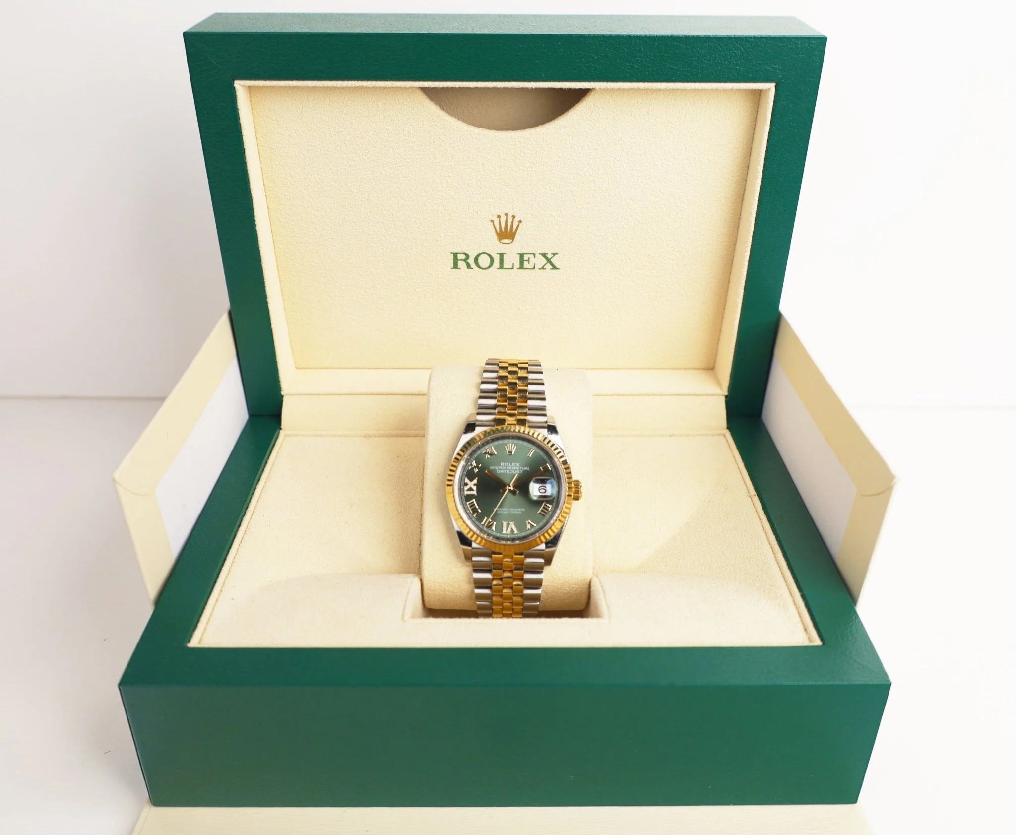 Rolex Datejust 36 Yellow Gold/Steel Olive Green Roman Diamond VI Dial & Fluted Bezel Jubilee Bracelet 126233 - Image 4