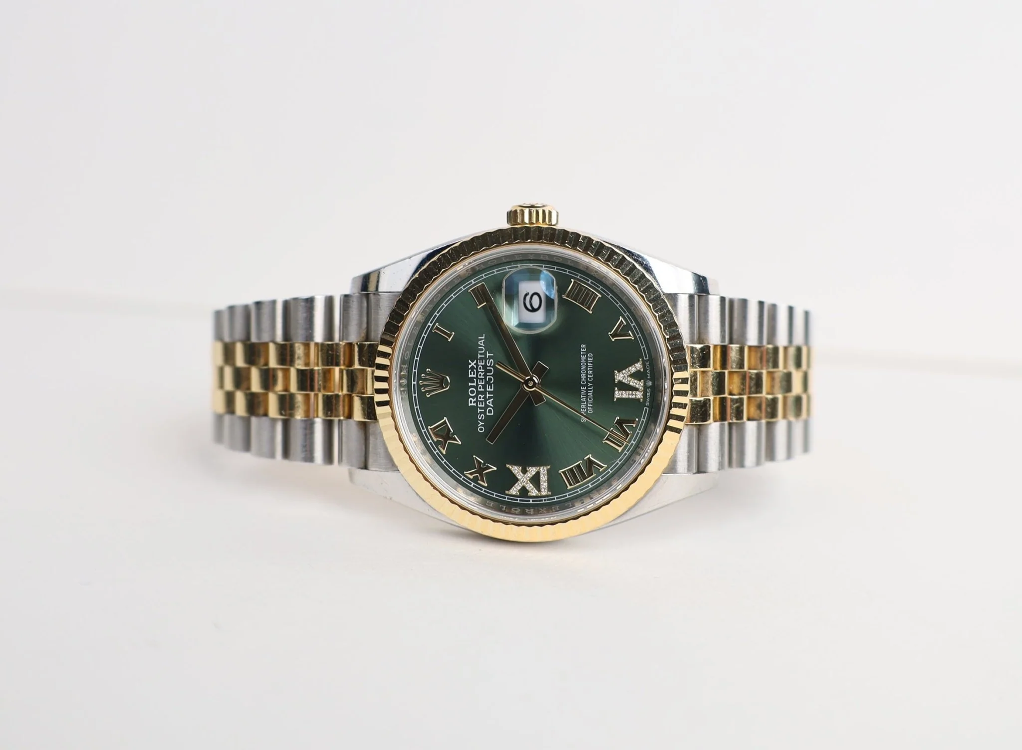 Rolex Datejust 36 Yellow Gold/Steel Olive Green Roman Diamond VI Dial & Fluted Bezel Jubilee Bracelet 126233 - Image 6