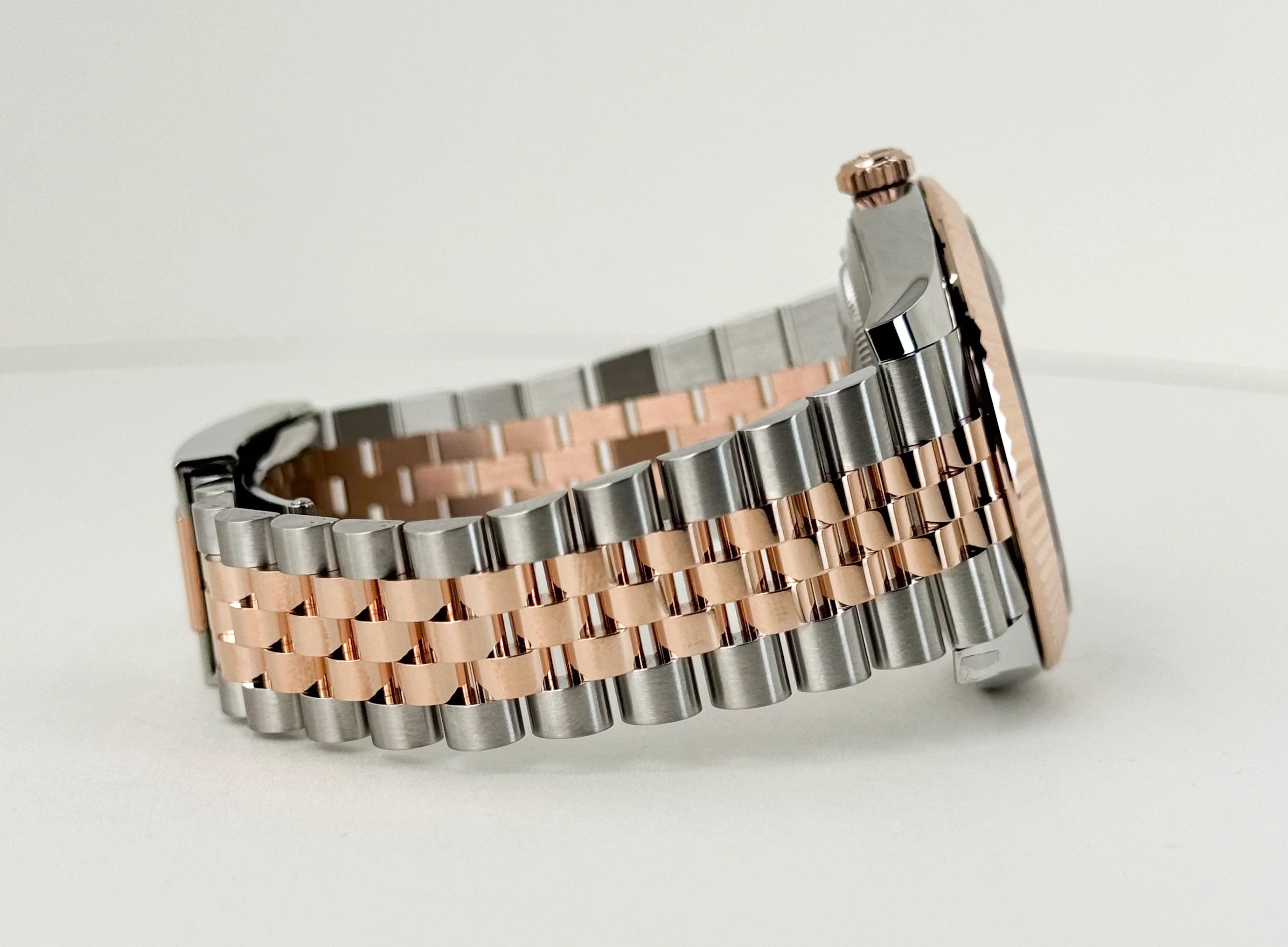 Rolex Datejust 41 Rose Gold/Steel Slate Motif Dial Fluted Bezel Jubilee Bracelet 126331 - Image 4