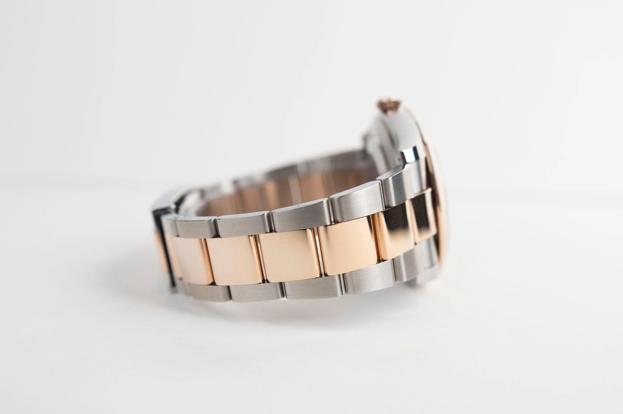 Rolex Datejust 41 Rose Gold/Steel White Mother of Pearl Diamond Dial Smooth Bezel Oyster Bracelet 126301 - - Image 6