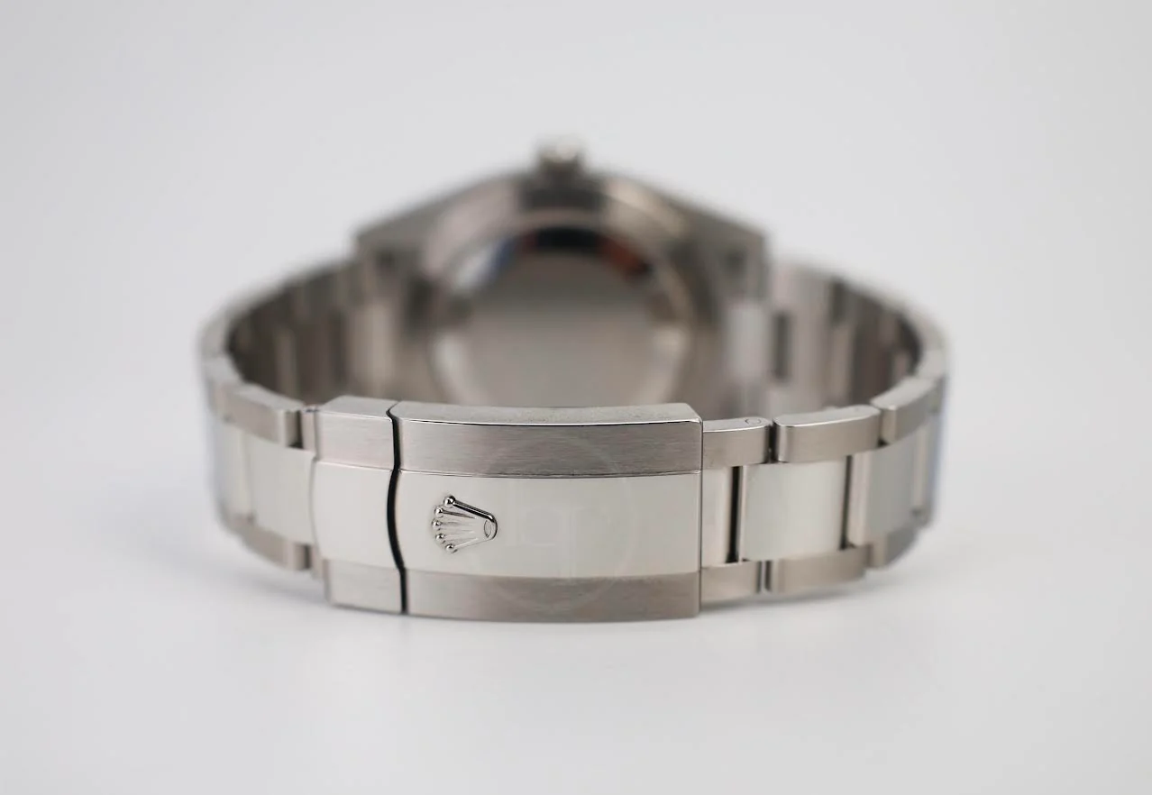 Rolex Datejust 41 Stainless Steel Silver Index Dial Smooth Bezel Oyster Bracelet 126300 - - Image 10