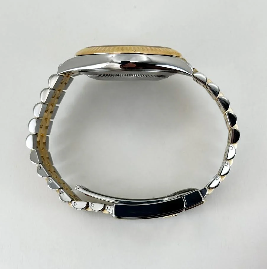 Rolex Datejust 41 Yellow Gold/Steel Champagne Index Dial Fluted Bezel Jubilee Bracelet 126333 - - Image 9
