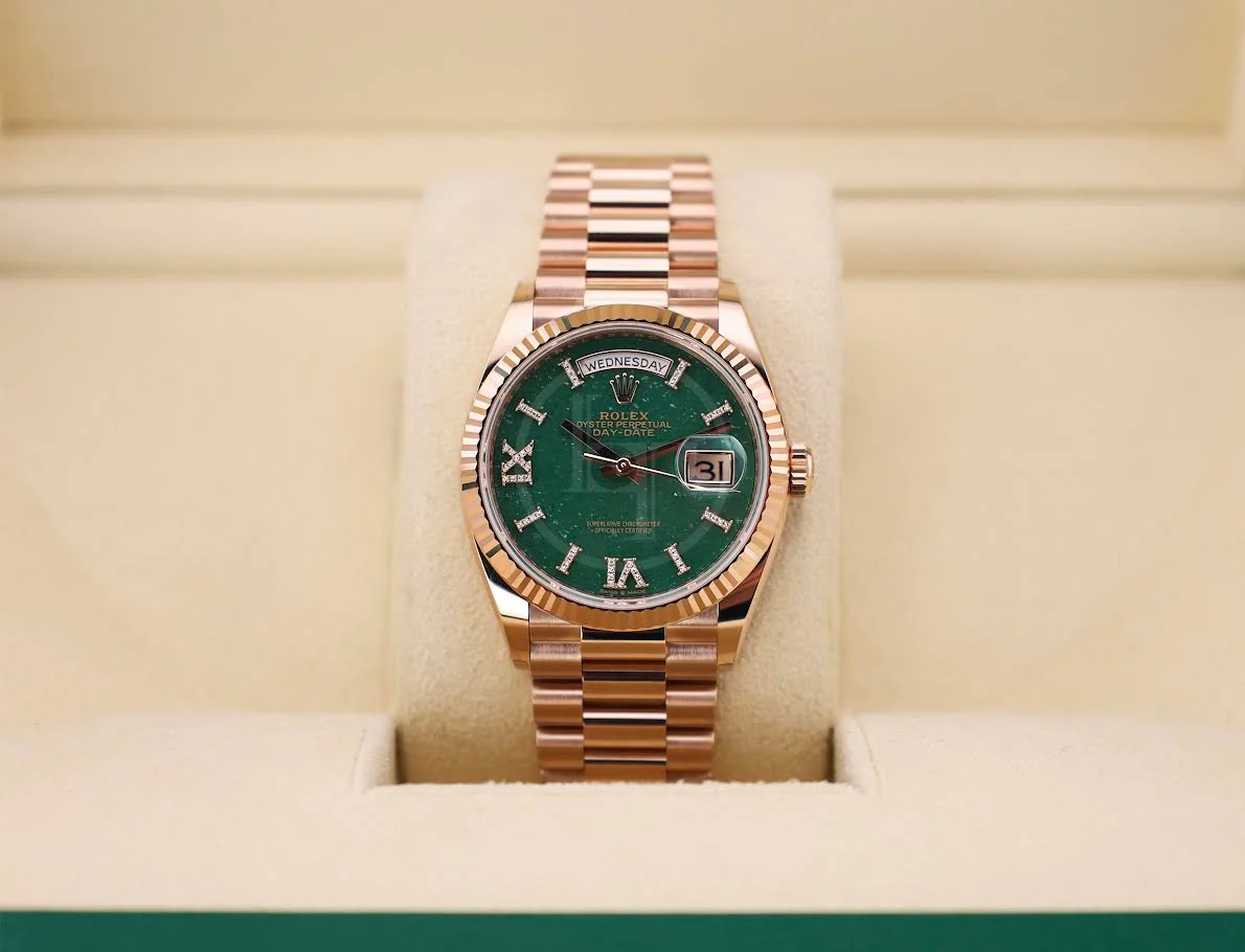Rolex Day-Date 36 mm President Rose Gold Green Aventurine Diamond Dial Fluted Bezel - 128235 - Image 3