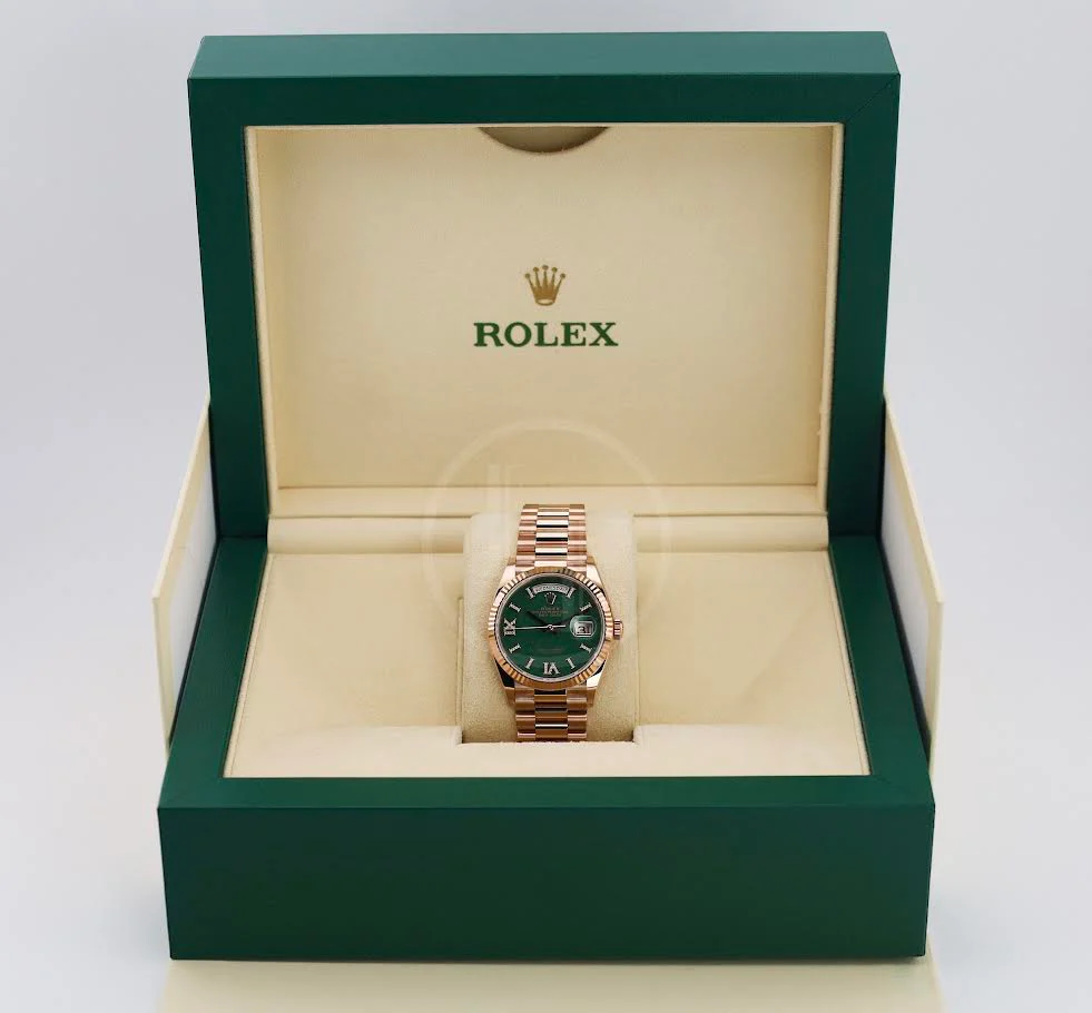 Rolex Day-Date 36 mm President Rose Gold Green Aventurine Diamond Dial Fluted Bezel - 128235 - Image 4