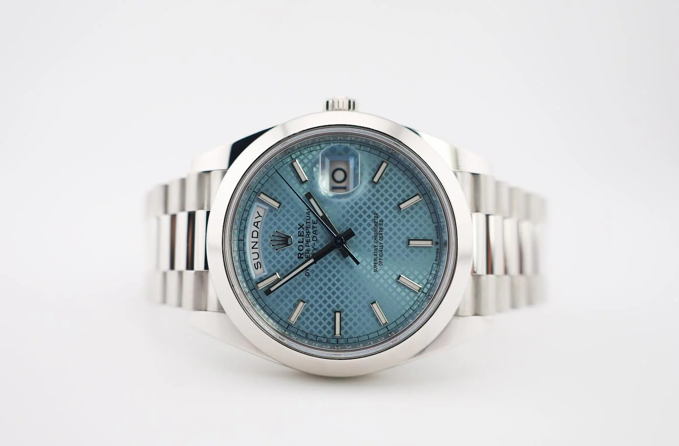 Rolex Day-Date 40 Platinum Ice Blue Diagonal Motif Dial & Smooth Bezel President Bracelet 228206 - - Image 5