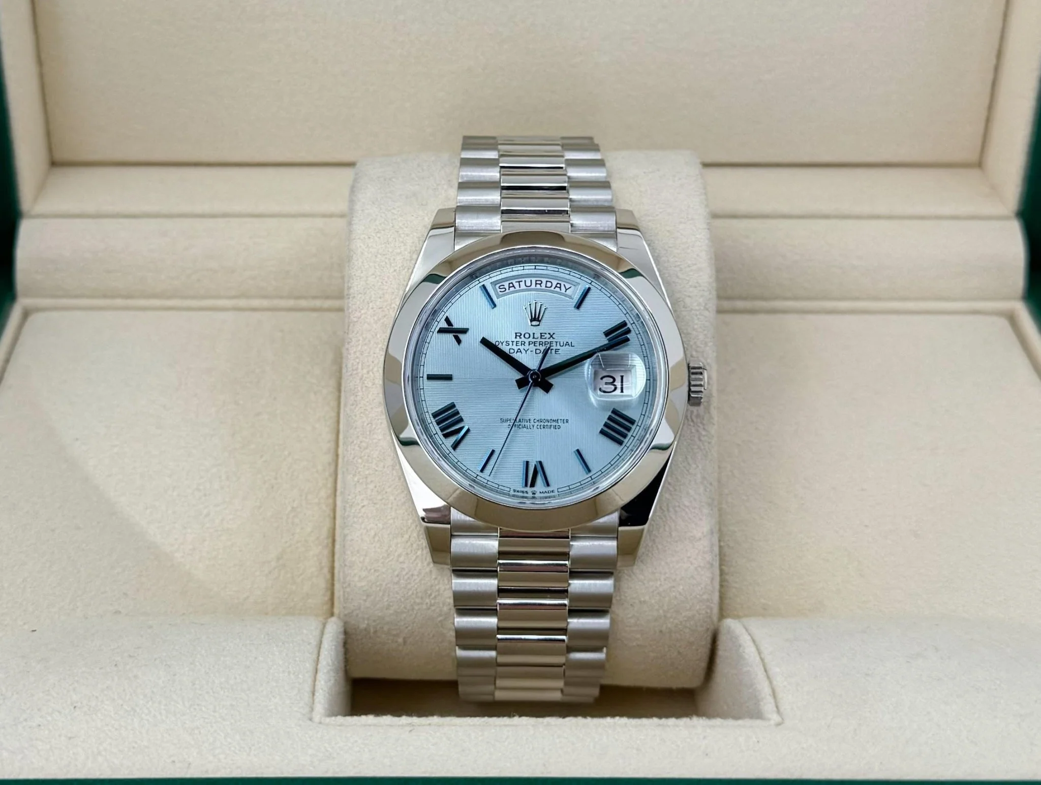 Rolex Day-Date 40 Platinum Ice Blue Quadrant Roman Dial Roman Dial & Smooth Bezel President Bracelet 228206 - - Image 3