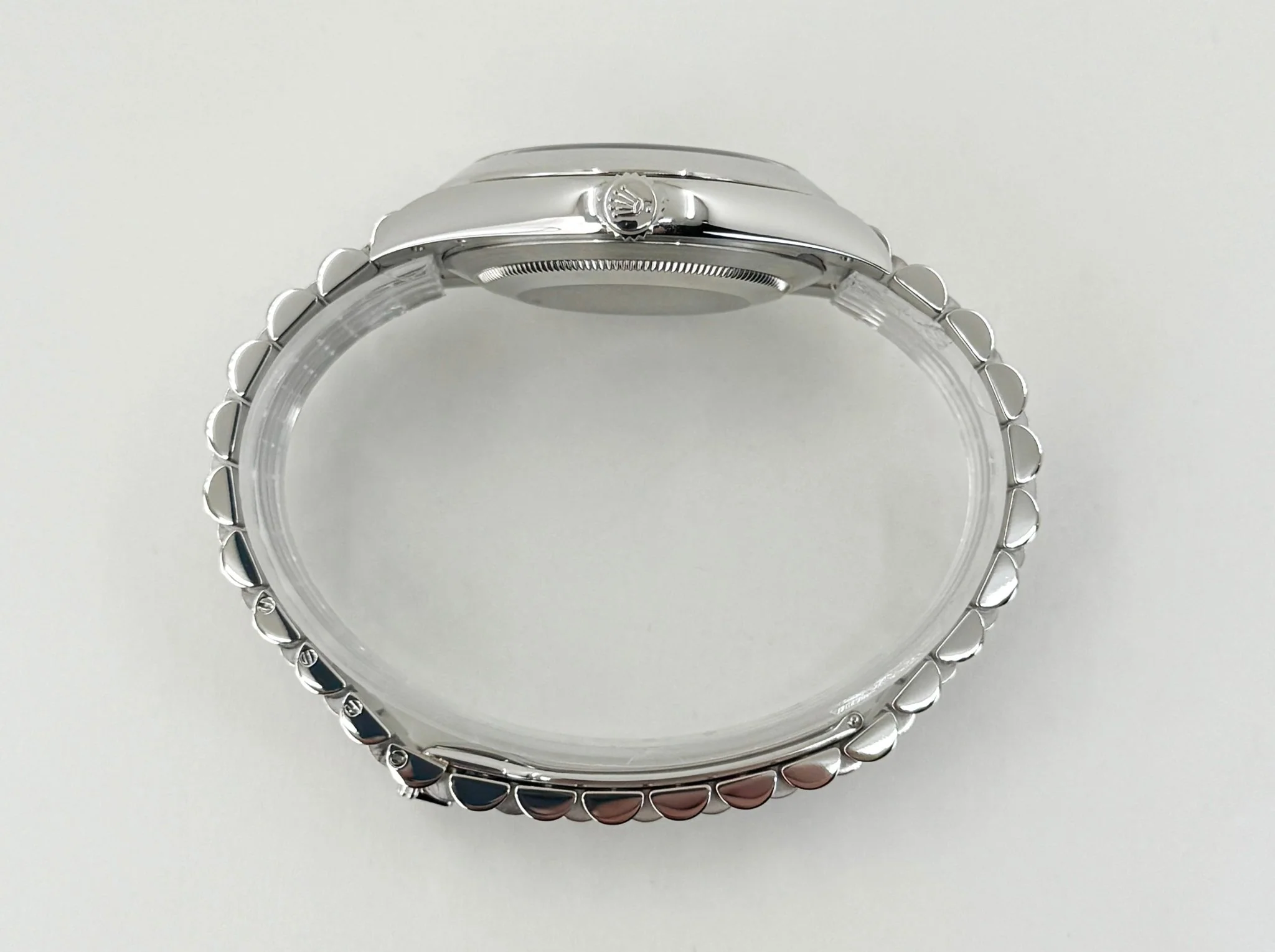 Rolex Day-Date 40 Platinum Ice Blue Quadrant Roman Dial Roman Dial & Smooth Bezel President Bracelet 228206 - - Image 8