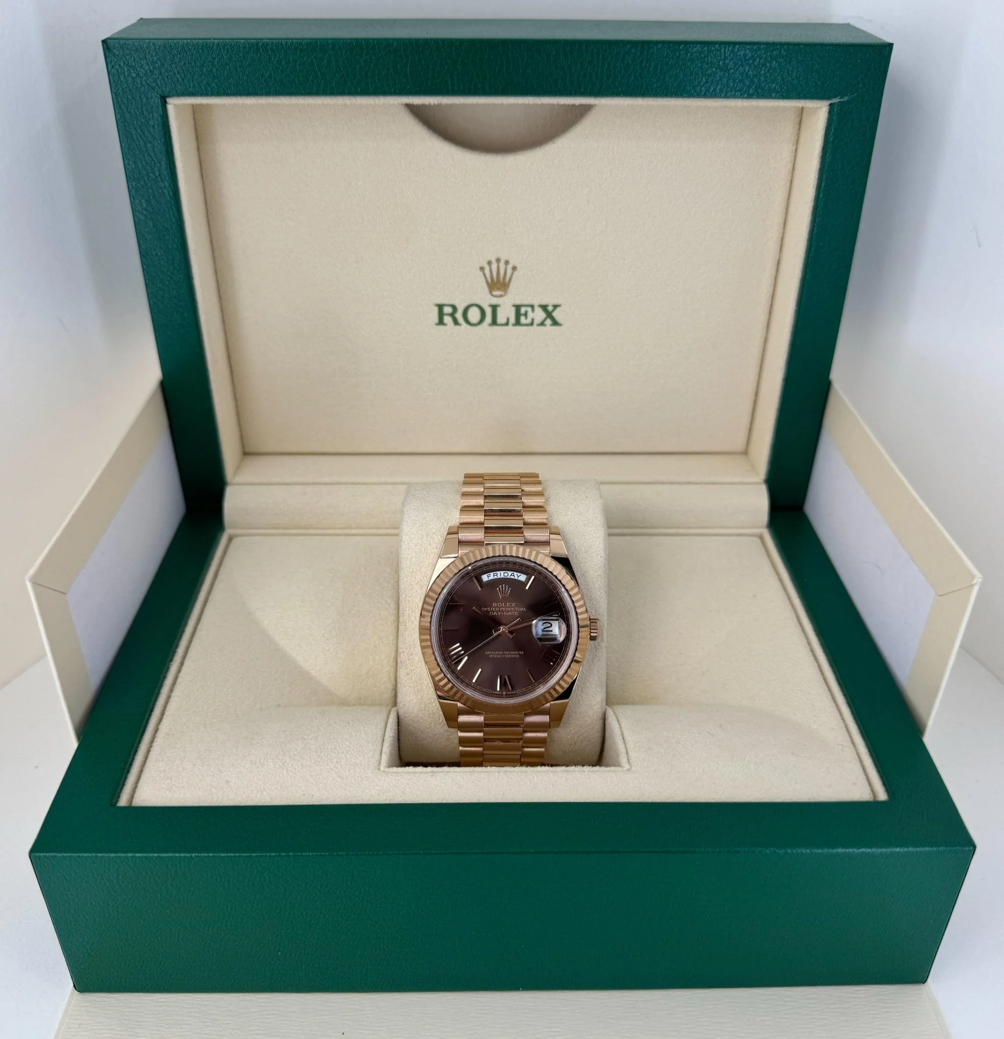 Rolex Day-Date 40 Rose Gold Chocolate Roman Dial & Fluted Bezel President Bracelet 228235 - - Image 4