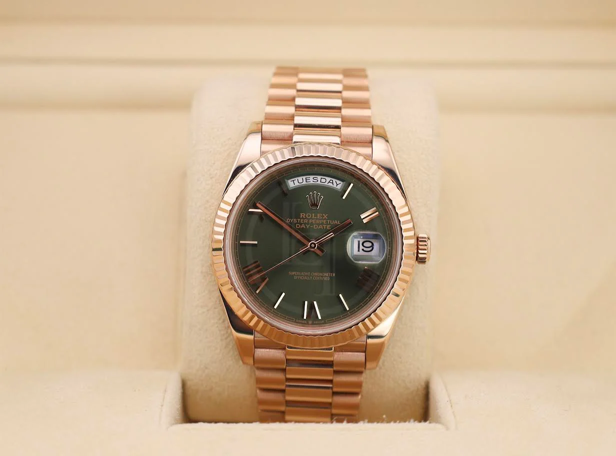 Rolex Day-Date 40 Rose Gold Olive Green Roman Dial & Fluted Bezel President Bracelet 228235 - - Image 3