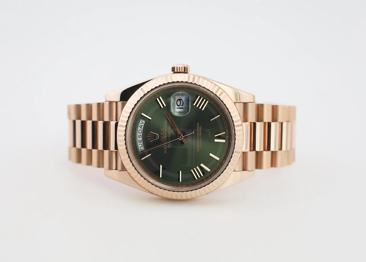 Rolex Day-Date 40 Rose Gold Olive Green Roman Dial & Fluted Bezel President Bracelet 228235 - - Image 5