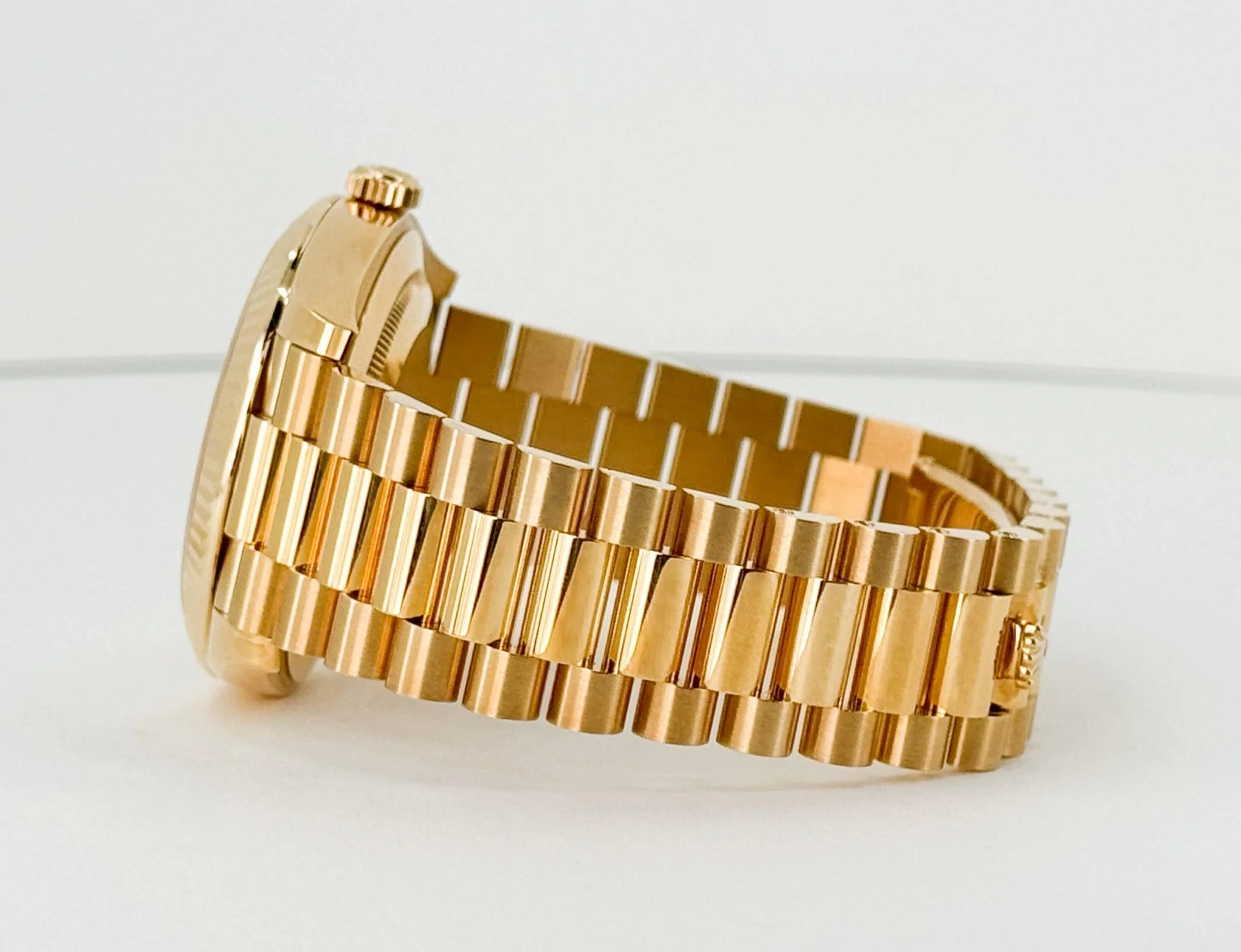 Rolex Day-Date 40 Yellow Gold Silver Roman Dial & Fluted Bezel President Bracelet 228238 - - Image 5