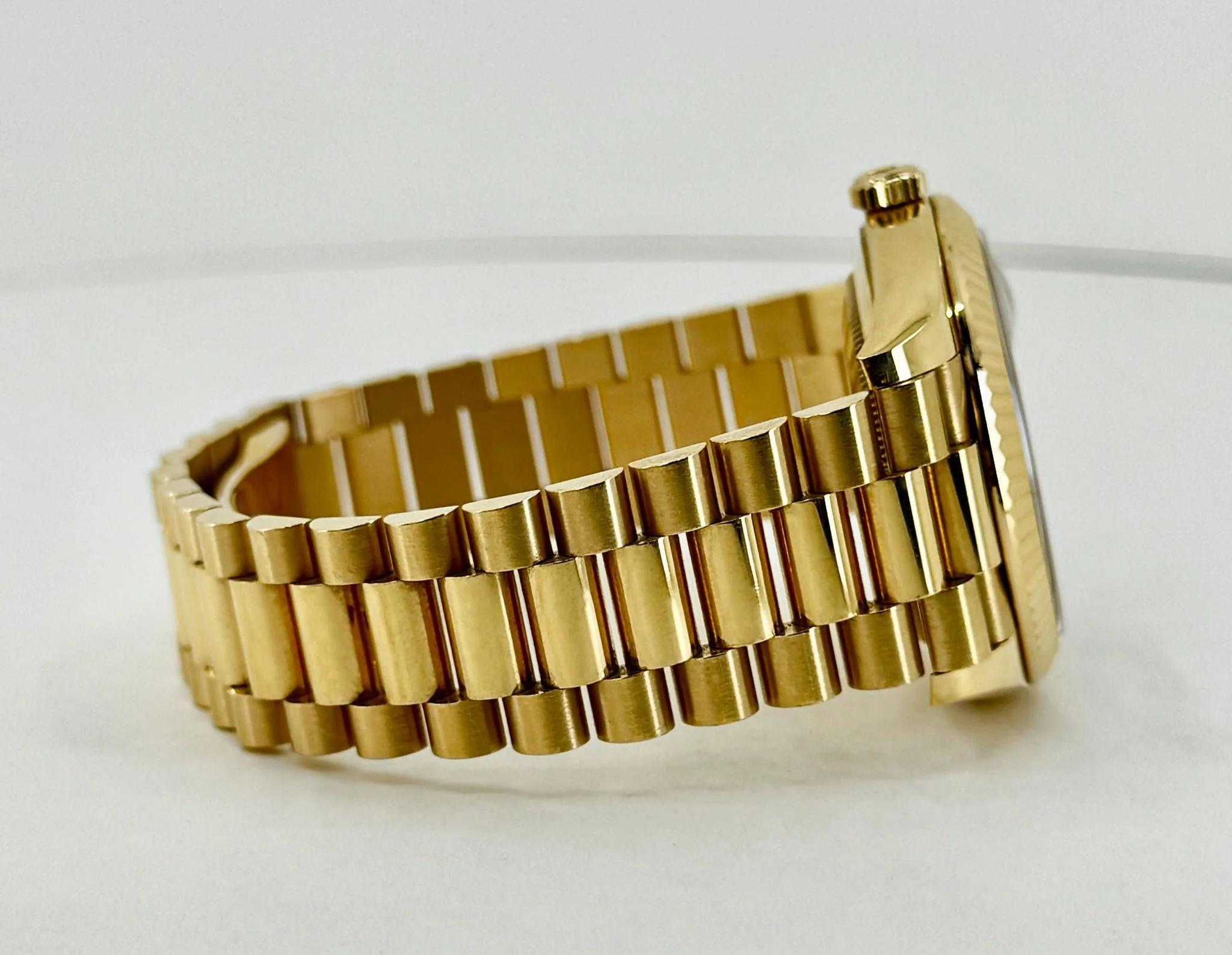 Rolex Day-Date 40 Yellow Gold White Roman Dial & Fluted Bezel President Bracelet 228238 - - Image 5