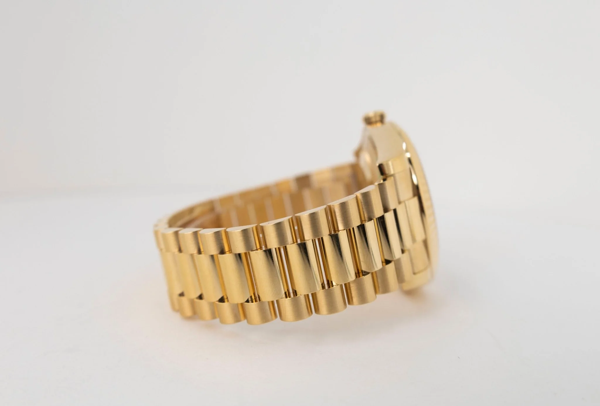 Rolex Day-Date II Yellow Gold 41mm Black Roman Fluted President Bracelet 218238 - Image 6