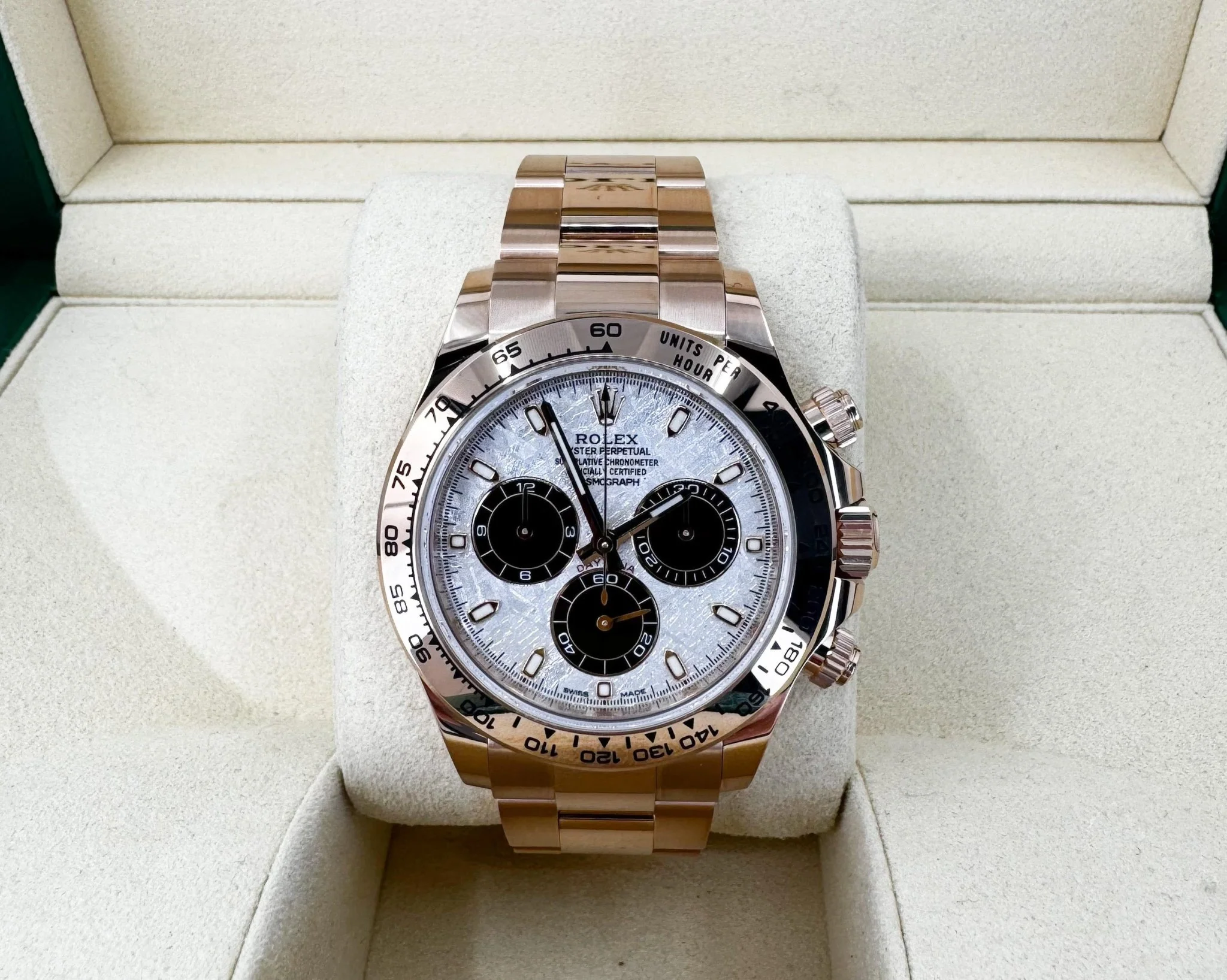 Rolex Daytona Rose Gold Meteorite and Black Subdials Dial Index Dial Gold Bezel Oyster Bracelet 116505 - Image 3