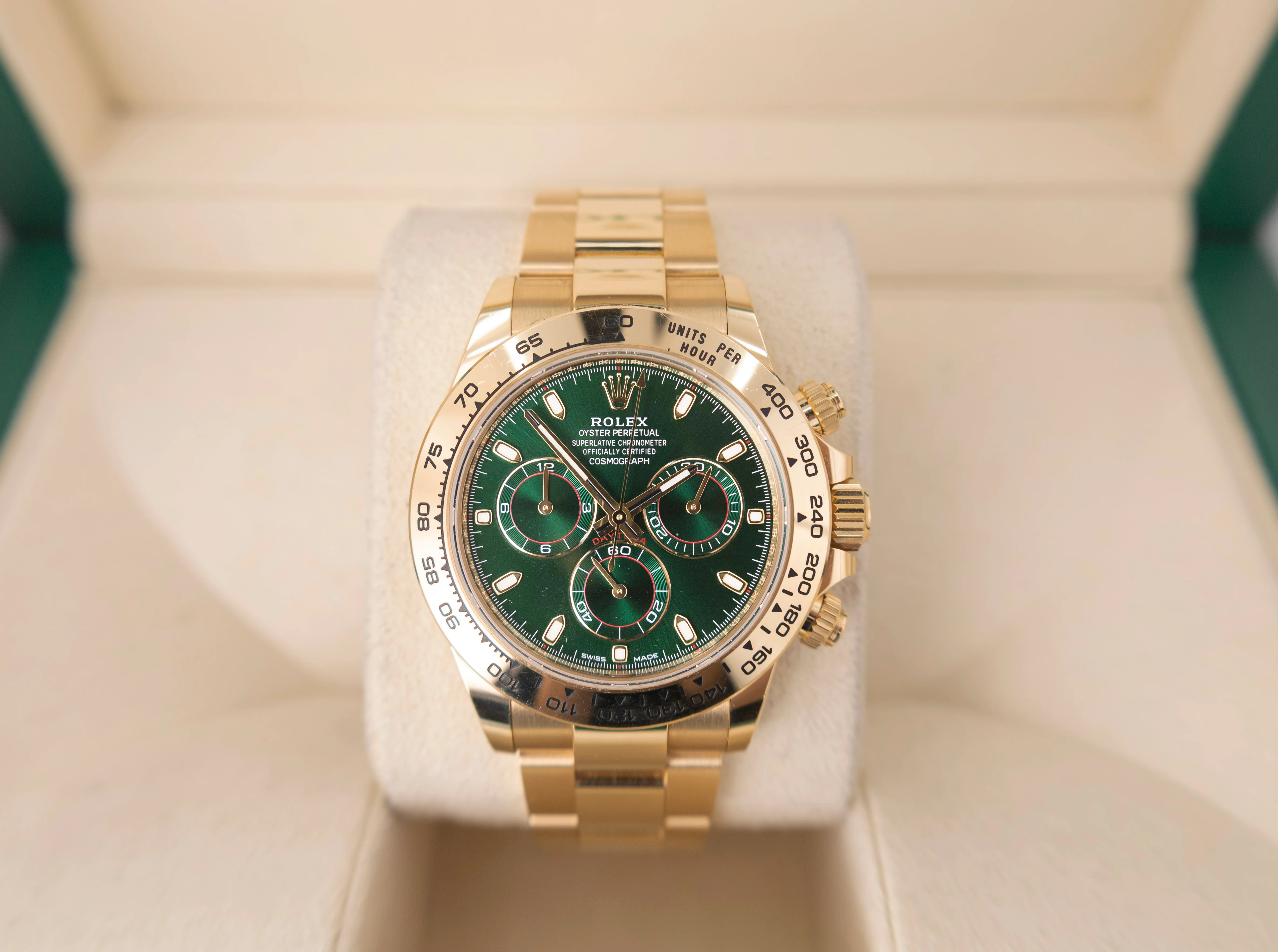 Rolex Daytona Yellow Gold Green Index Dial Yellow Gold Bezel Oyster Bracelet 116508 - Image 3
