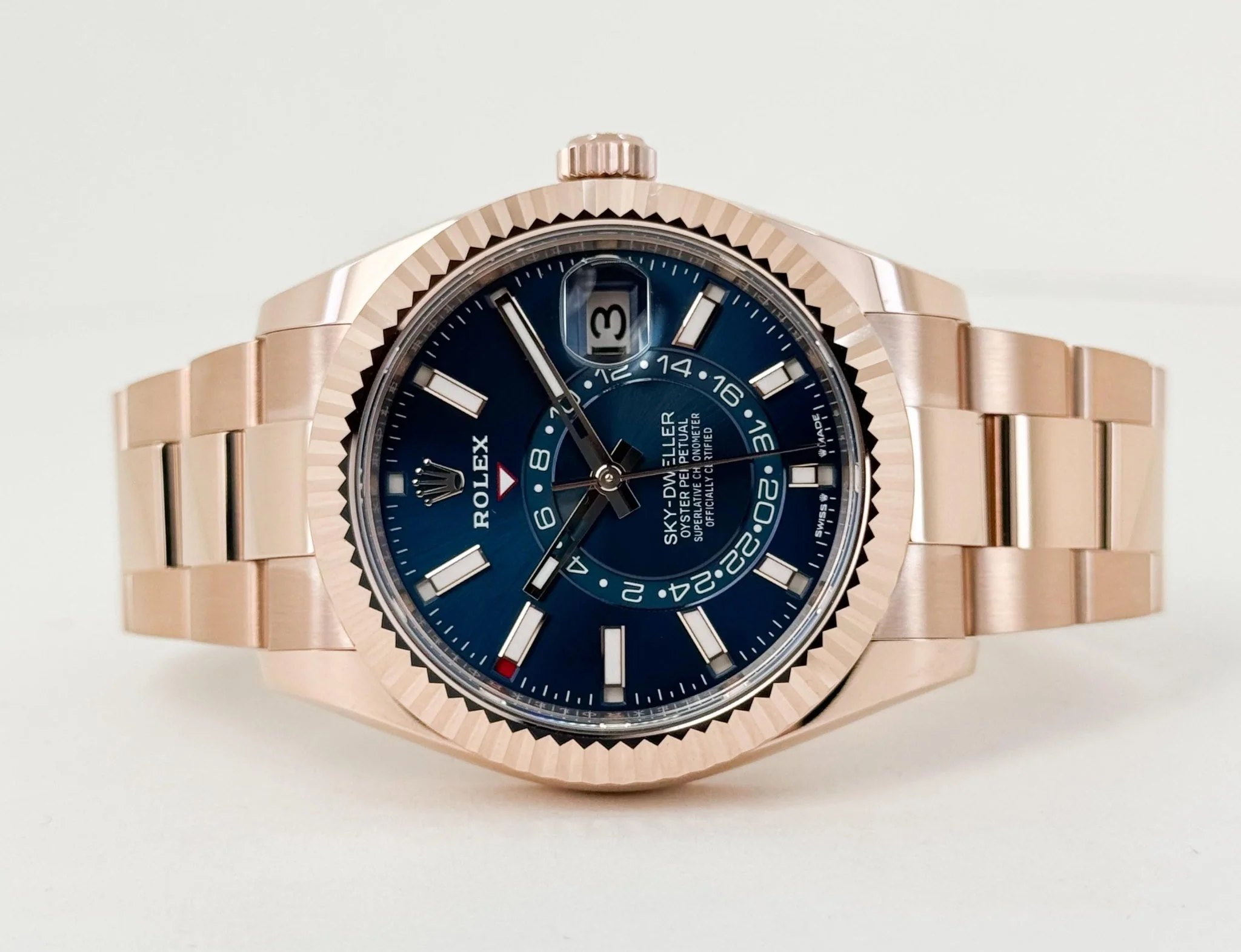 Rolex Everose Gold Sky-Dweller Watch - Fluted Ring Command Bezel - Blue-Green Index Dial - Oyster Bracelet - Image 5